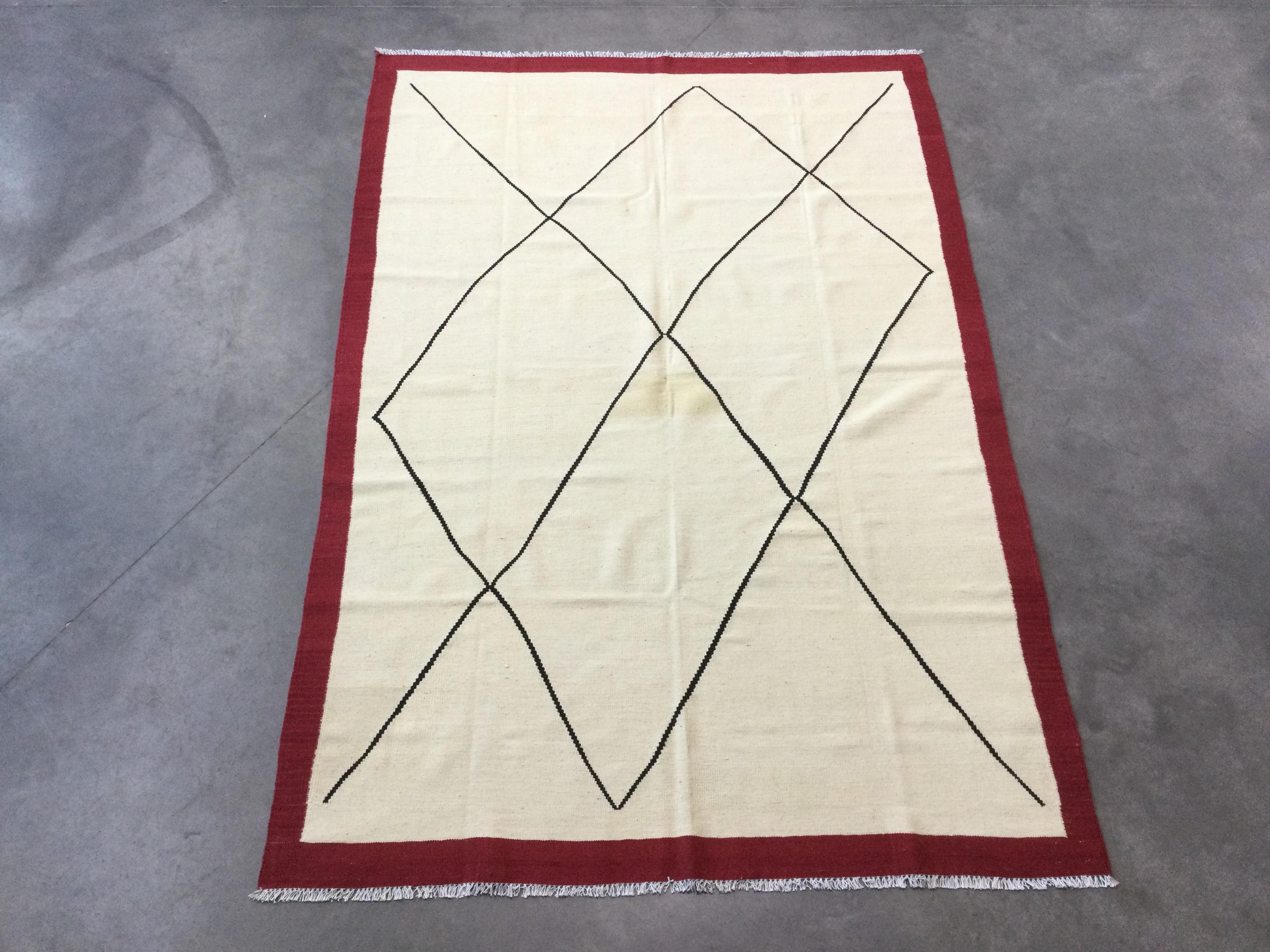 Hand-Woven Contemporary Kilim. 2.95 X 2.00 m For Sale