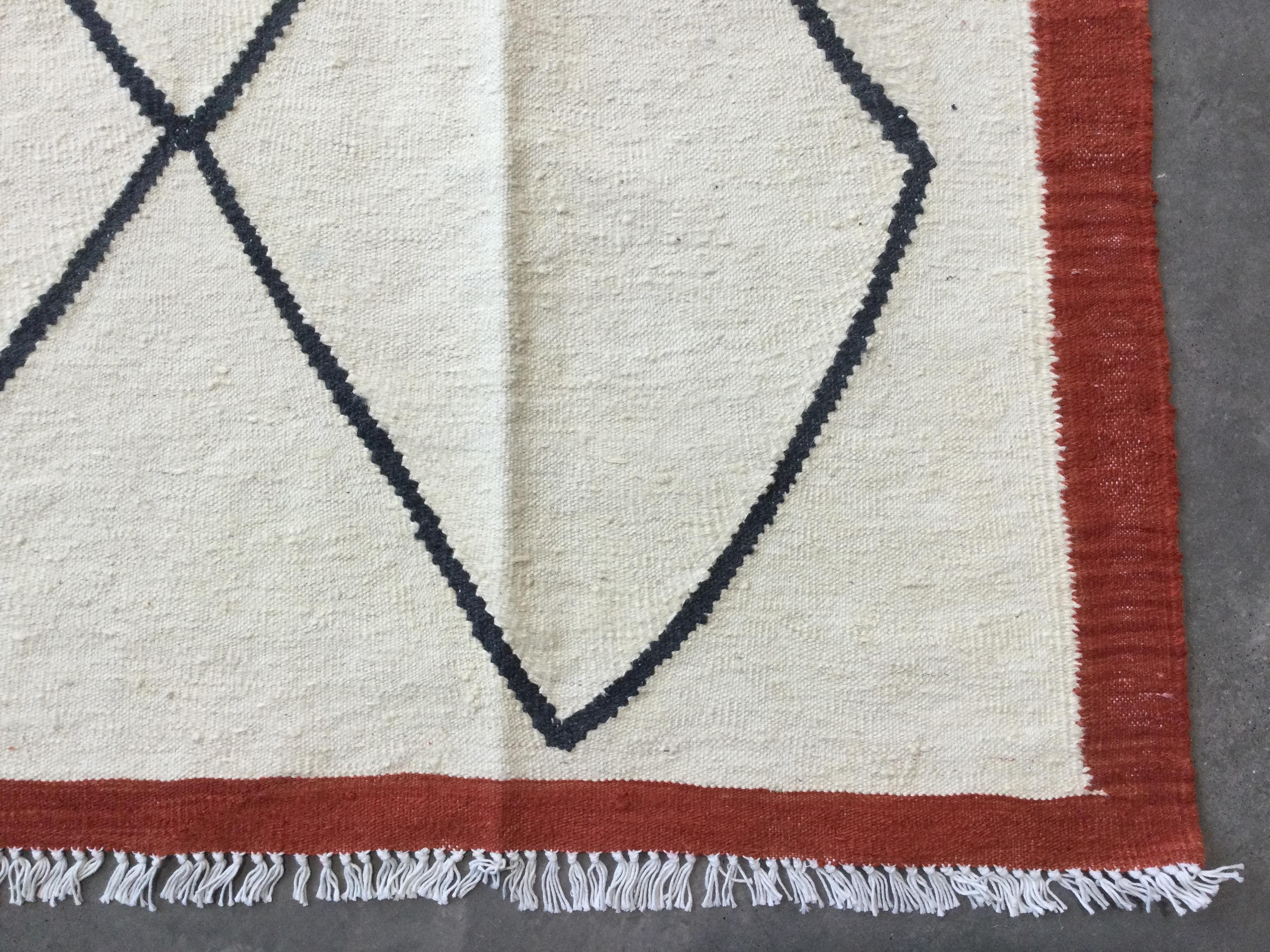 Wool Contemporary Kilim. 2.95 X 2.00 m For Sale