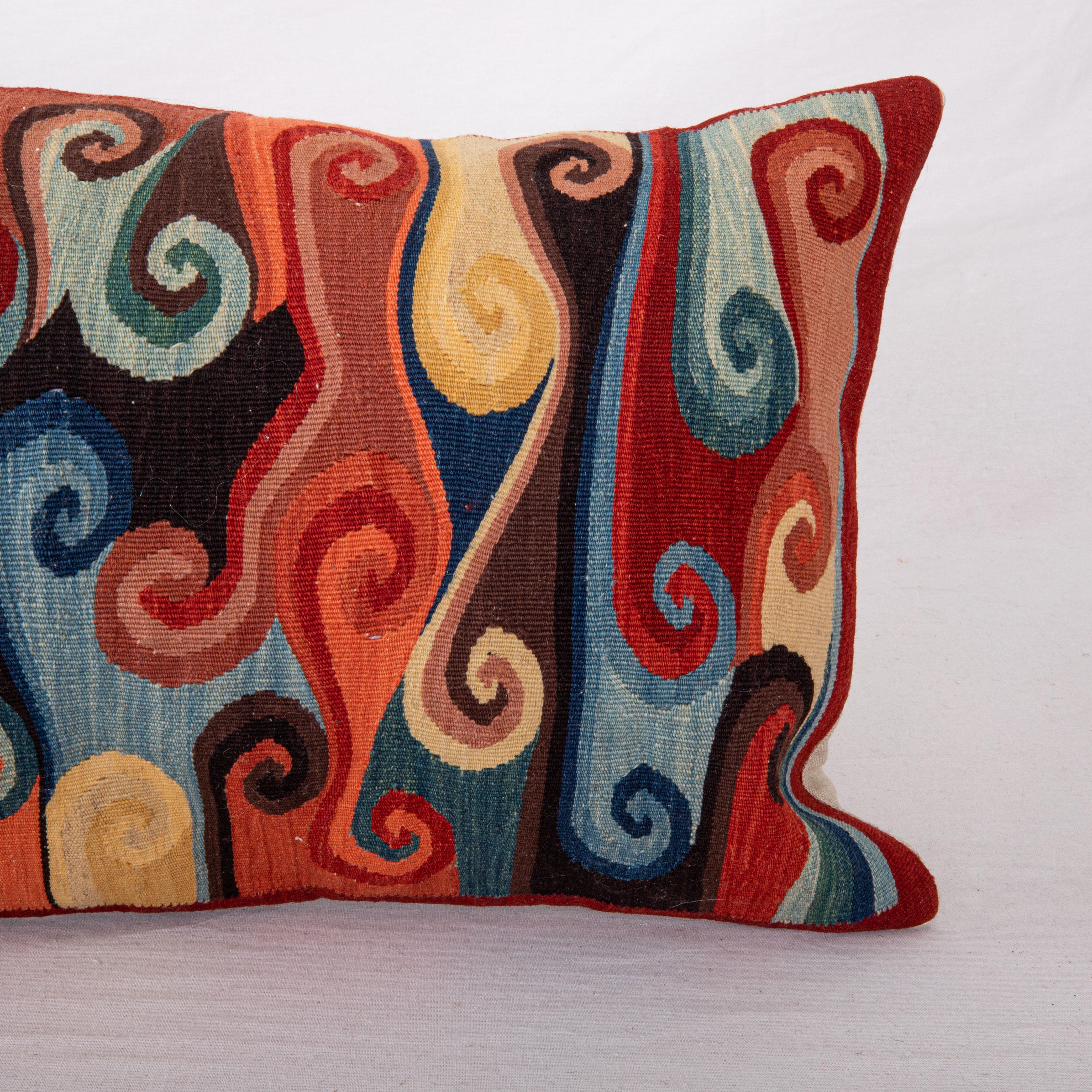 Hand-Woven Contemporary Kilim Pillow Cover with Natural Dyes For Sale