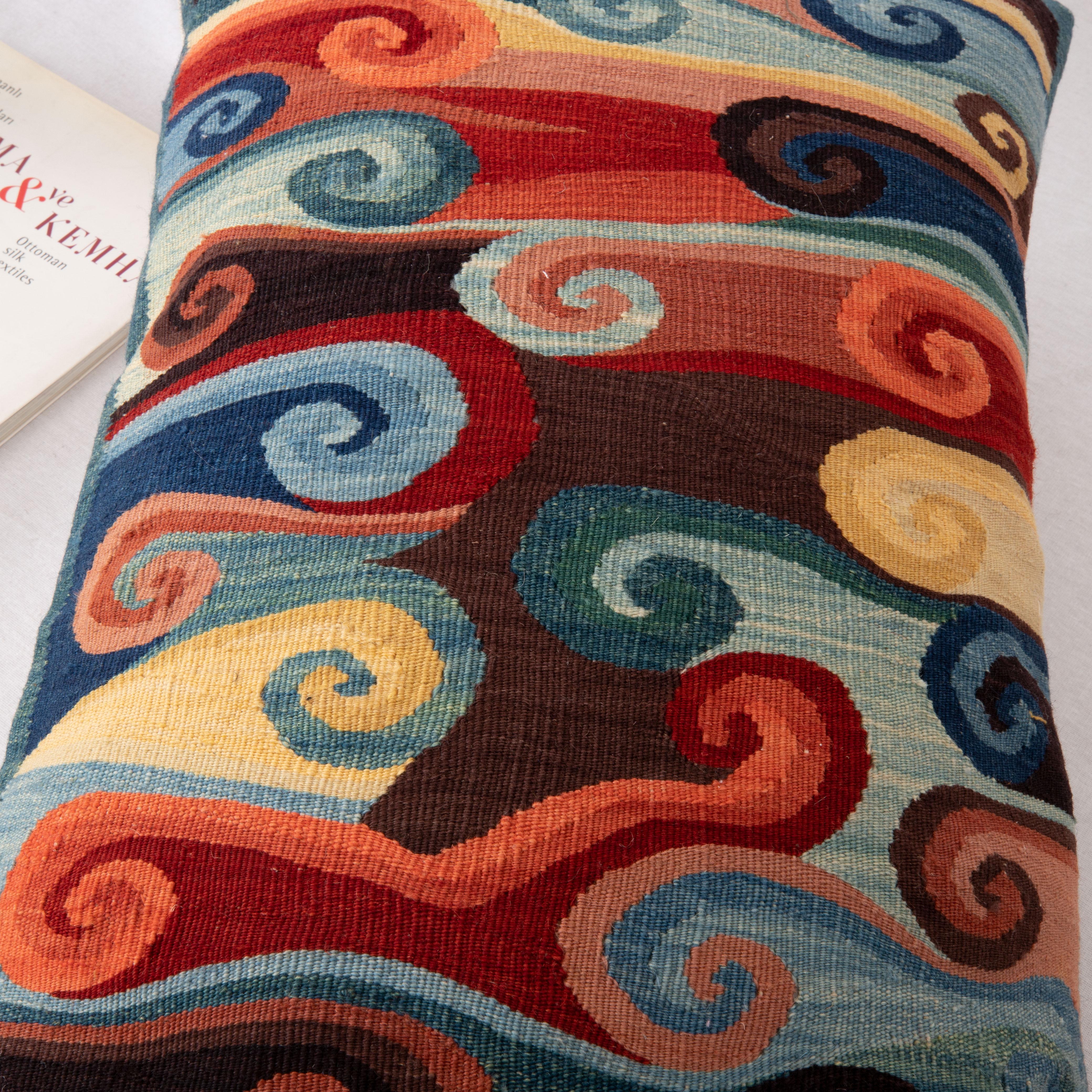 Contemporary Kilim Pillow Cover with Natural Dyes In Good Condition In Istanbul, TR
