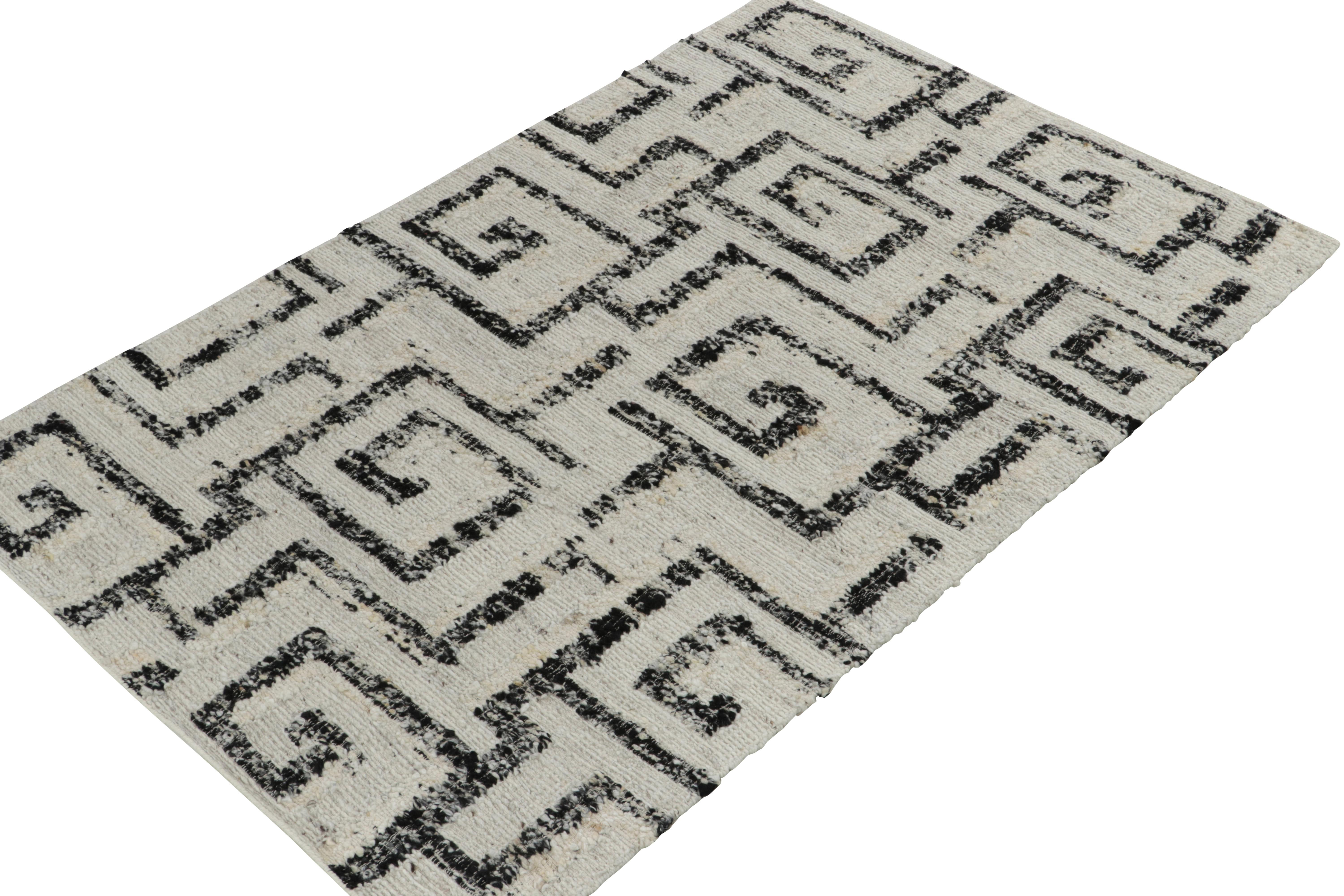Art Deco Rug & Kilim's Contemporary Kilim Rug in Ivory, Charcoal Black Deco Pattern For Sale