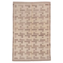 Contemporary Kilim mit geometrischem Feld