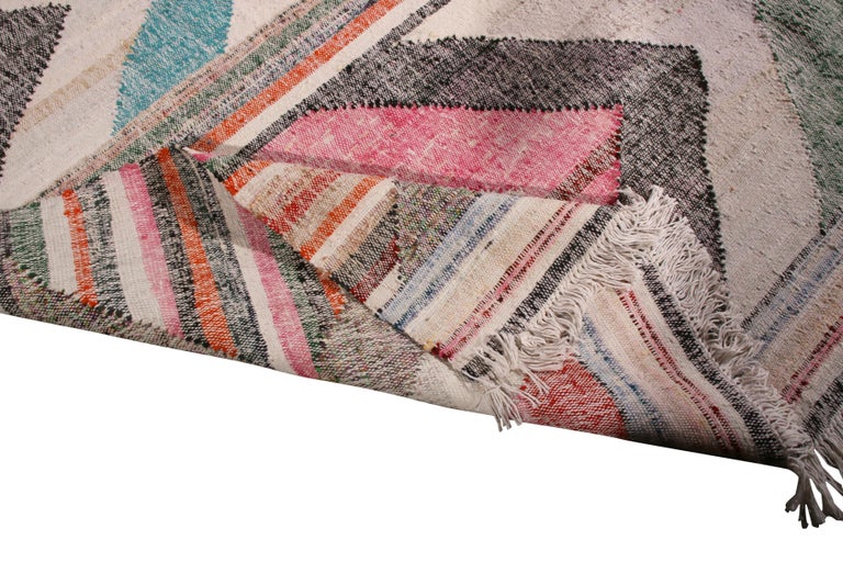 Turkish Rug & Kilim's Contemporary Kilim Wool Beige Pink Chevron Arrow Pattern For Sale