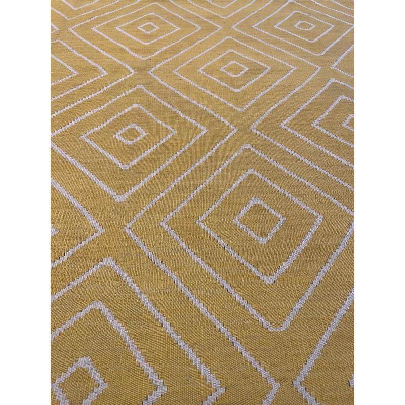 Hand-Knotted Contemporary Kilim. Yellow Geometric Design. 4.00 X 3.20 m For Sale