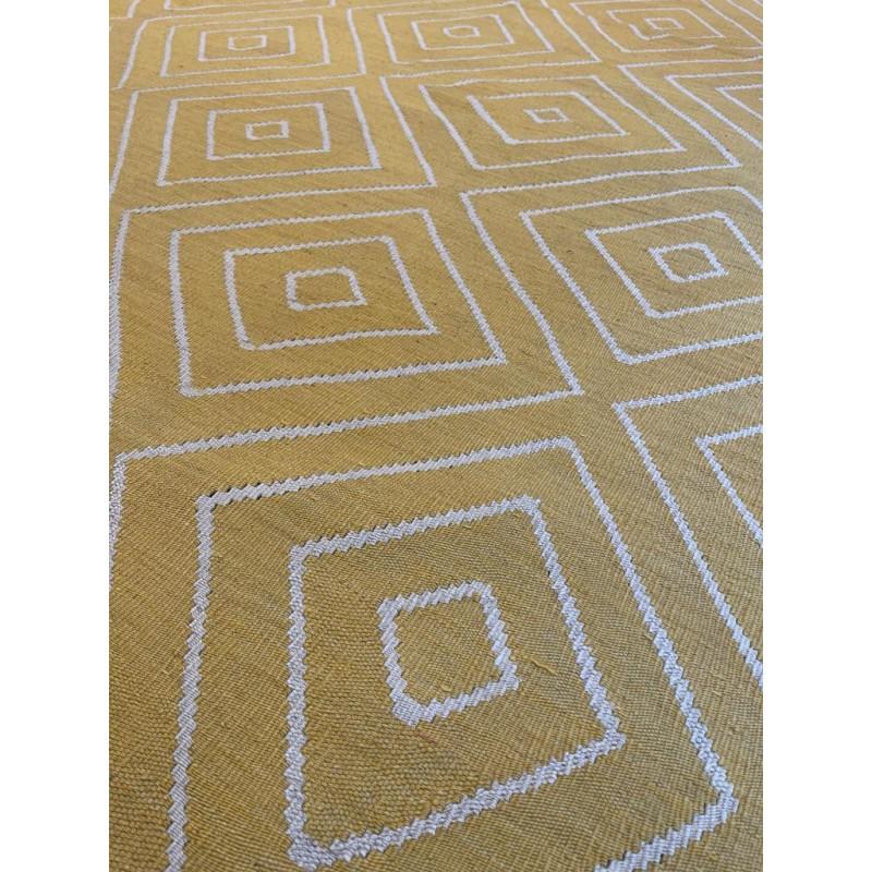 Contemporary Kilim. Yellow Geometric Design. 4.00 X 3.20 m In New Condition For Sale In MADRID, ES
