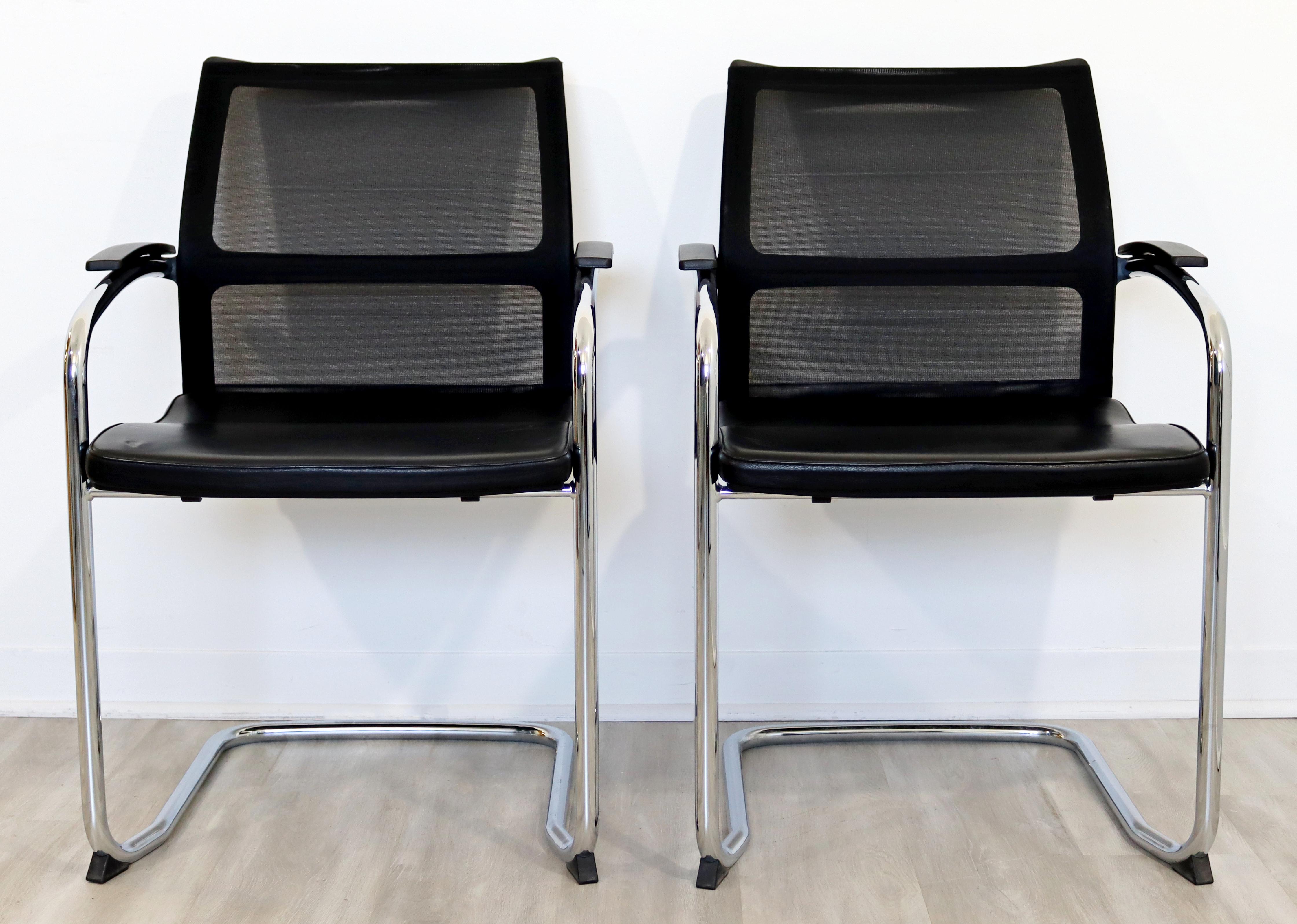 Contemporary Knoll Pair Chrome Cantilever Black Dining Conference Office Chairs In Good Condition In Keego Harbor, MI