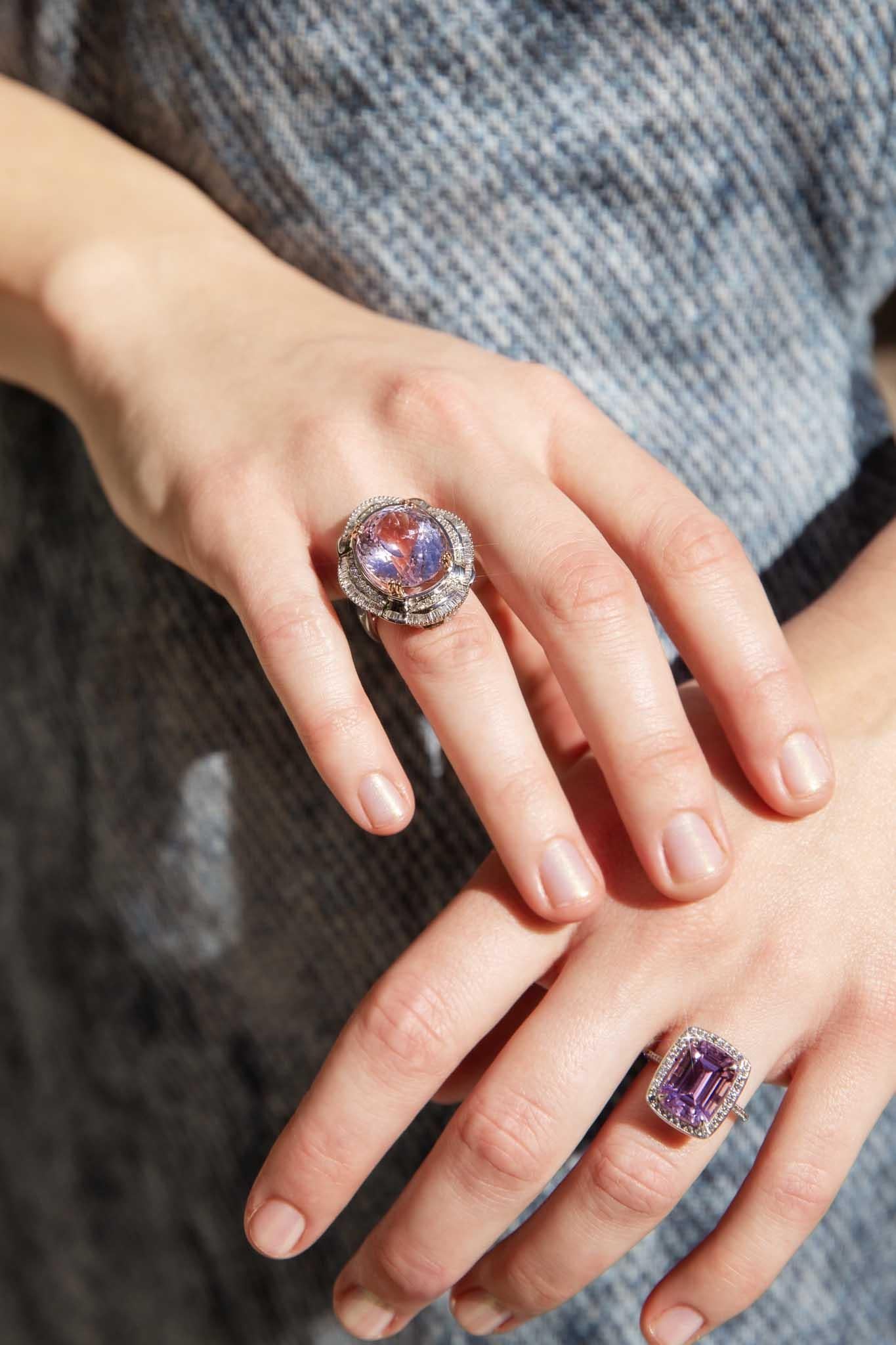 Contemporary Kunzite & Diamond Ring 14 Carat White & Rose Gold For Sale 1