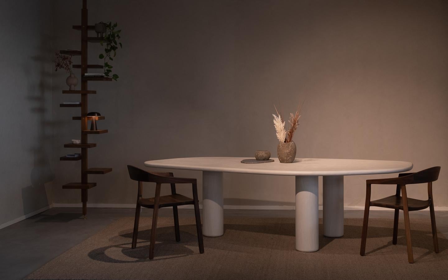 Belge Table de salle à manger contemporaine La Grande Vézère 2.0, 260 cm de long par Armand & Francine en vente