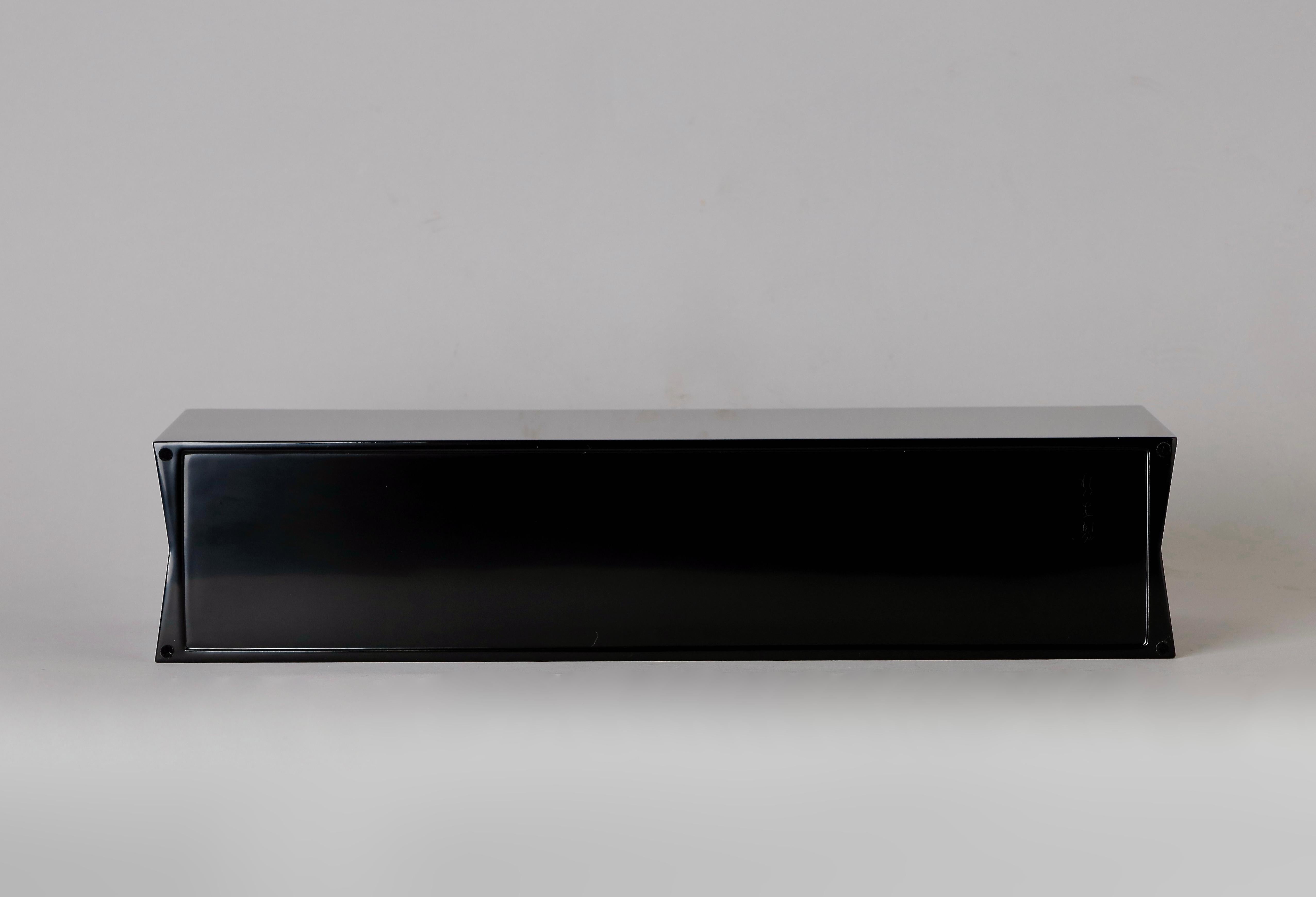 Contemporary Lacquer Vase by Wajima 2