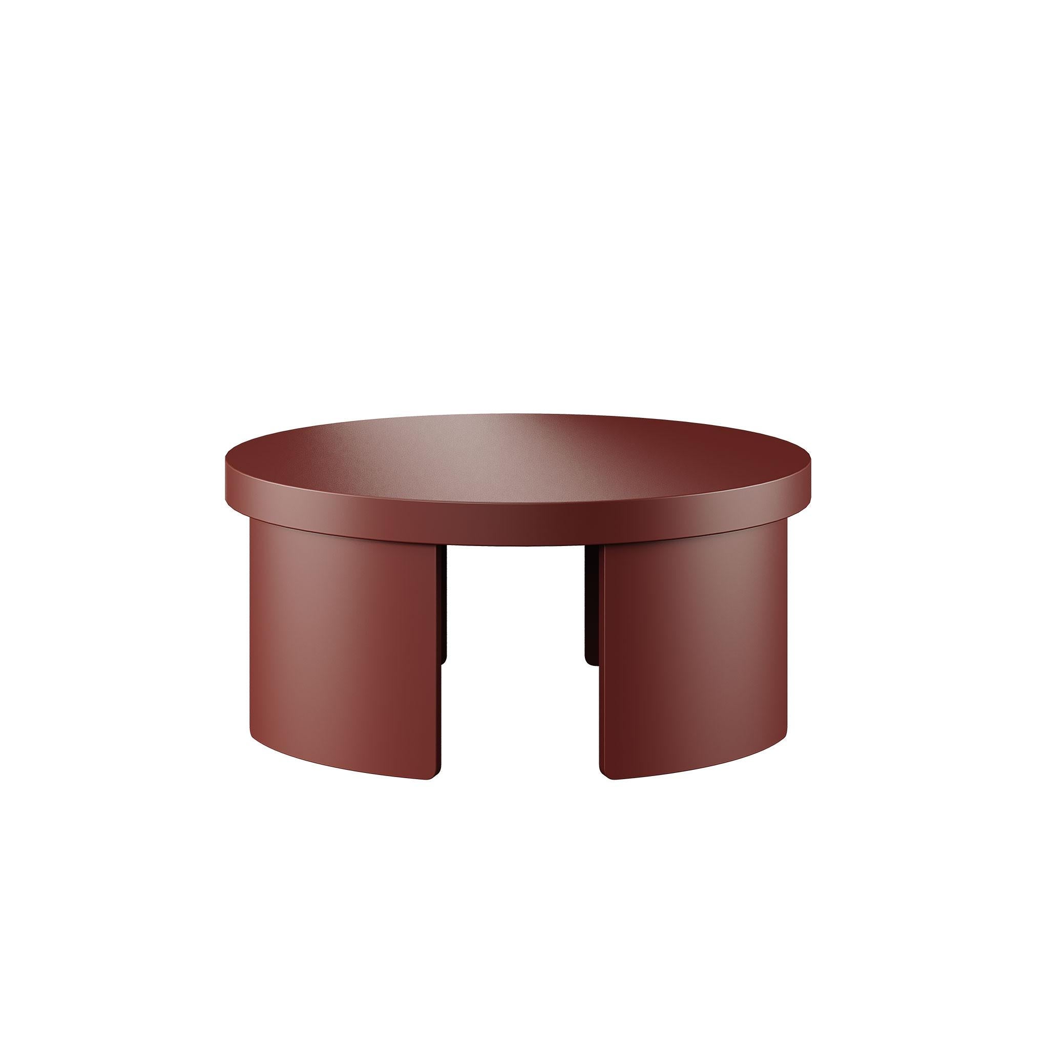 Laqué Table basse ronde moderne du milieu du siècle, laquée rouge foncé, brun mat en vente