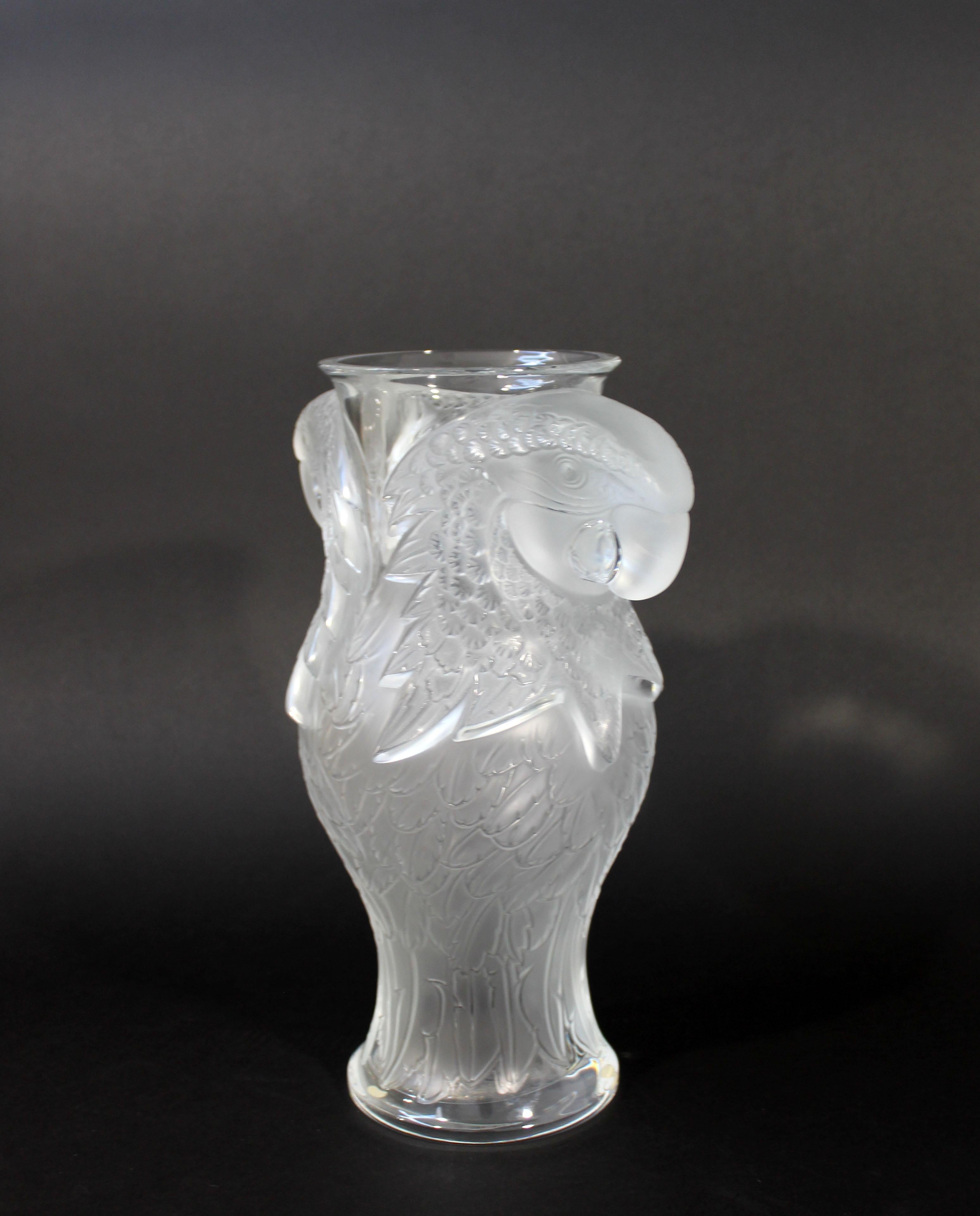 French Contemporary Lalique France Crystal Glass Macao Macaw Vase Table Sculpture