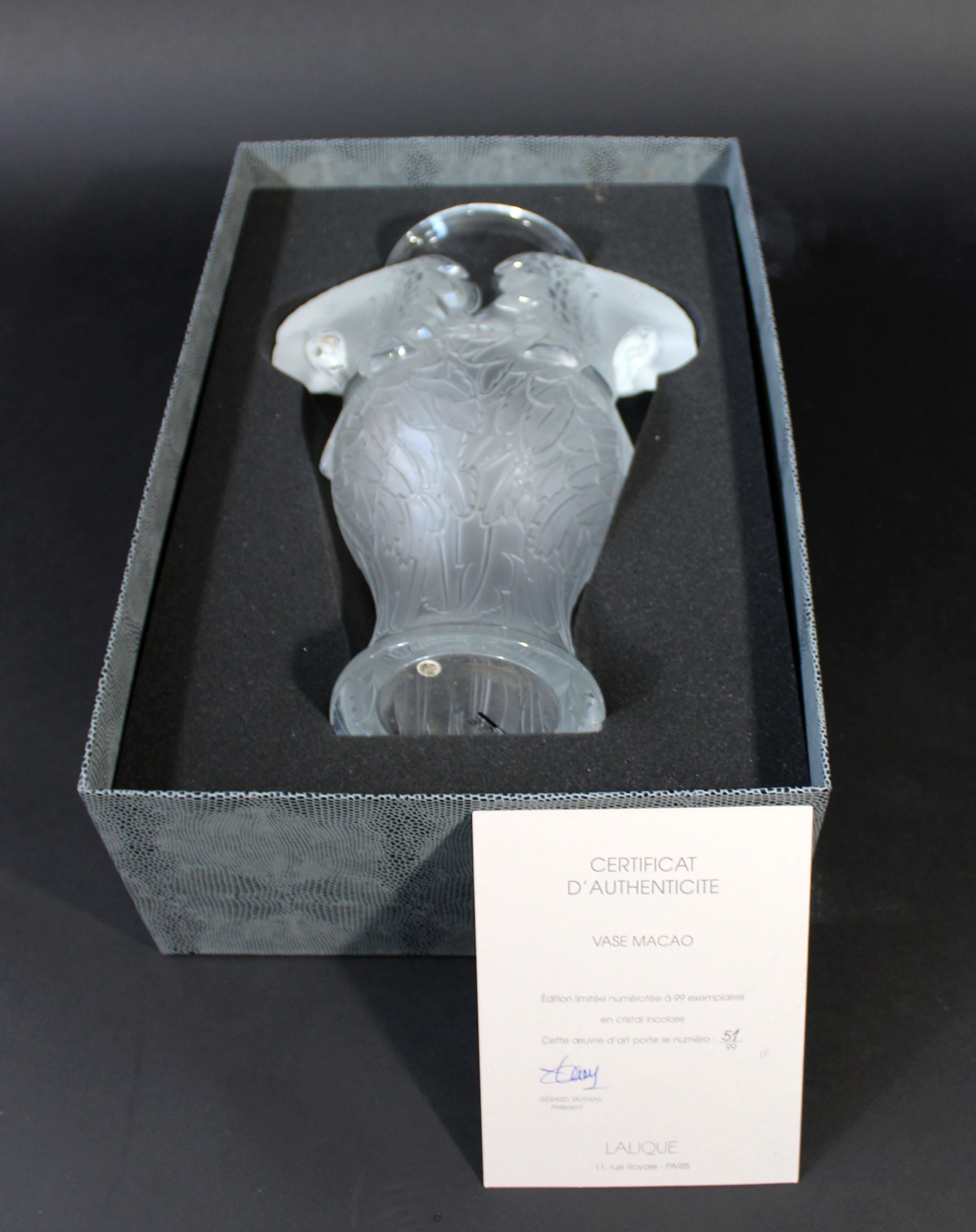 Contemporary Lalique France Crystal Glass Macao Macaw Vase Table Sculpture 4