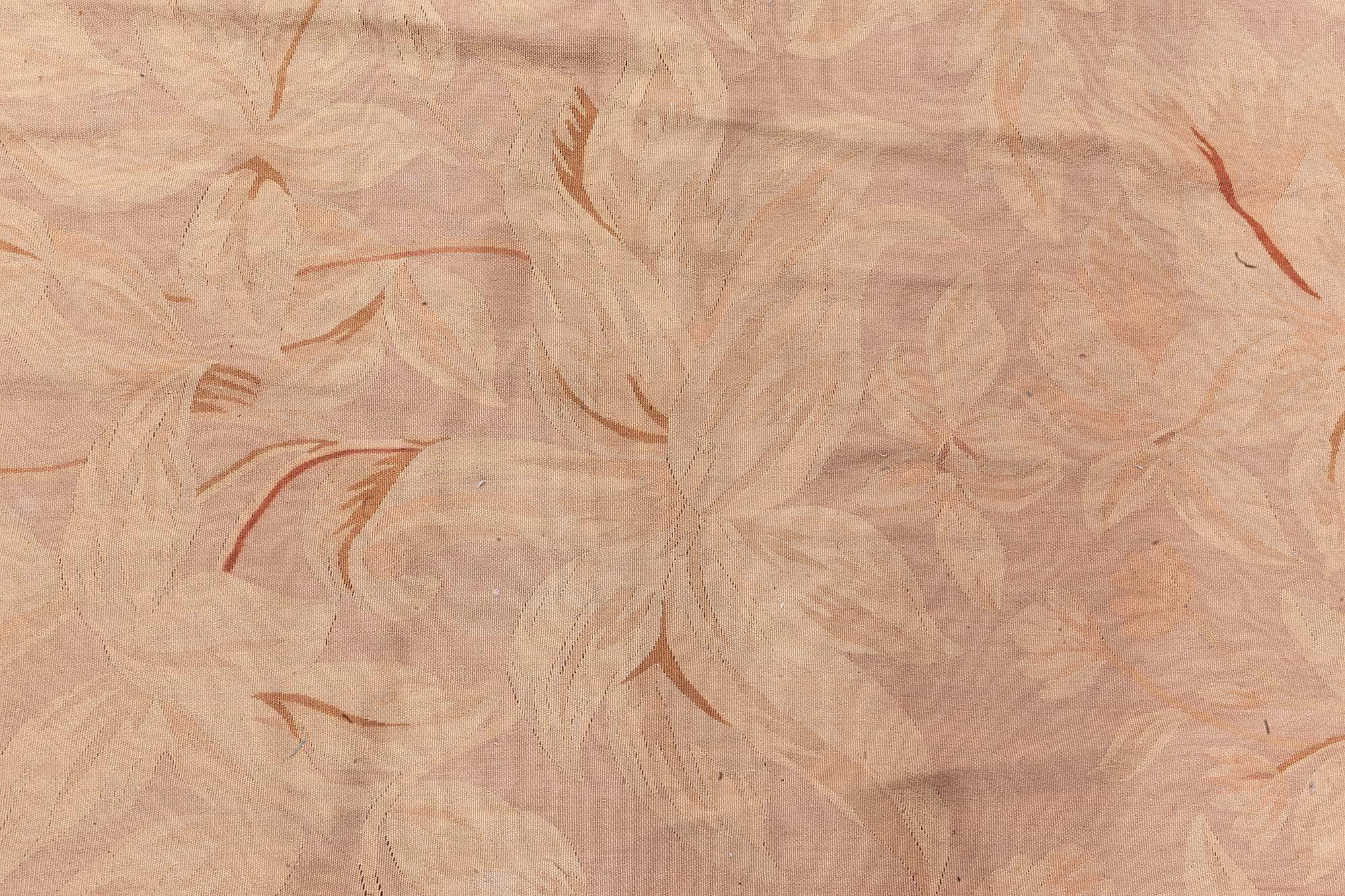 XXI secolo e contemporaneo Tappeto contemporaneo di grandi dimensioni con design Aubusson in lana fatta a mano di Doris Leslie Blau in vendita