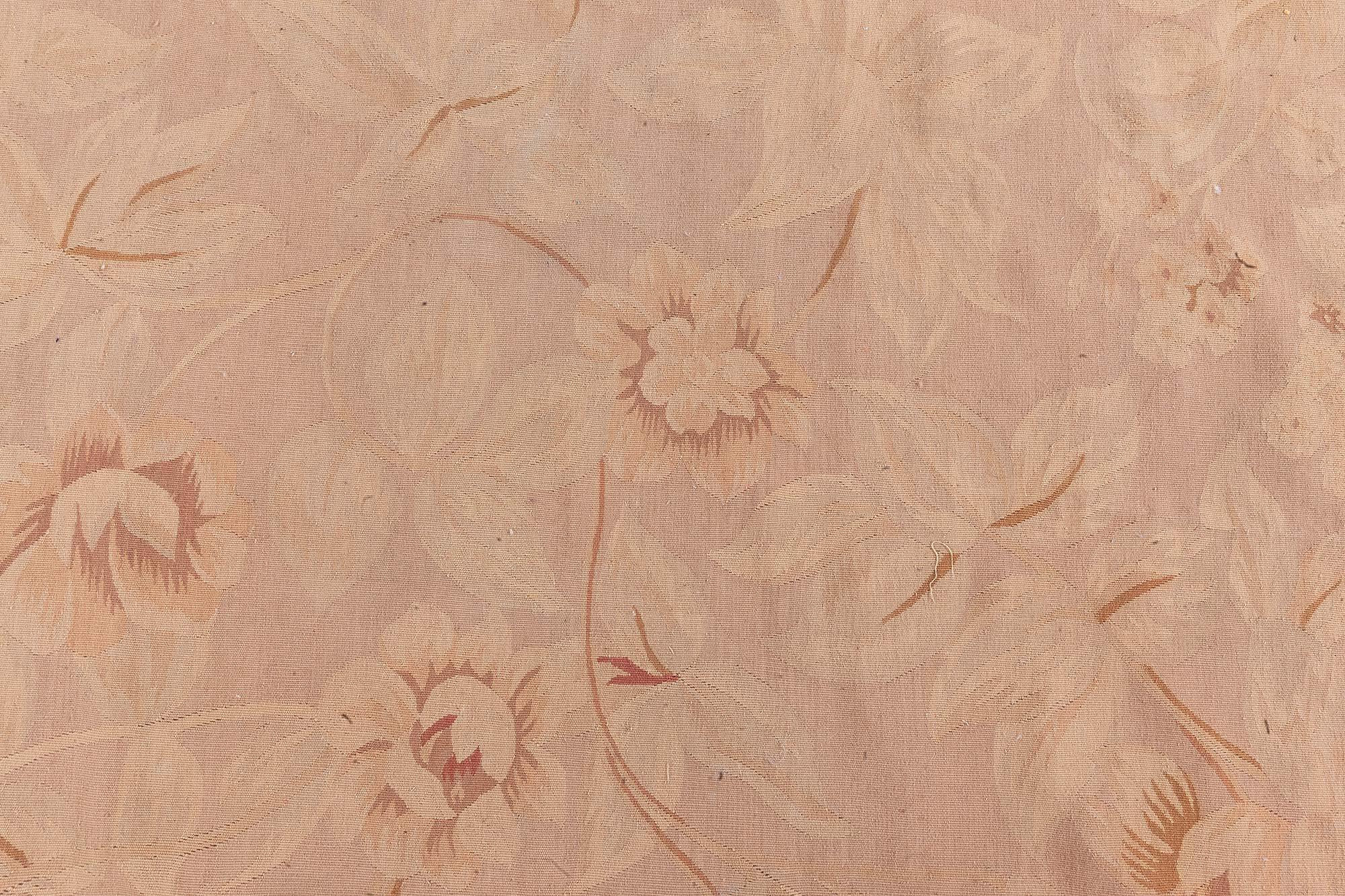 Lana Tappeto contemporaneo di grandi dimensioni con design Aubusson in lana fatta a mano di Doris Leslie Blau in vendita