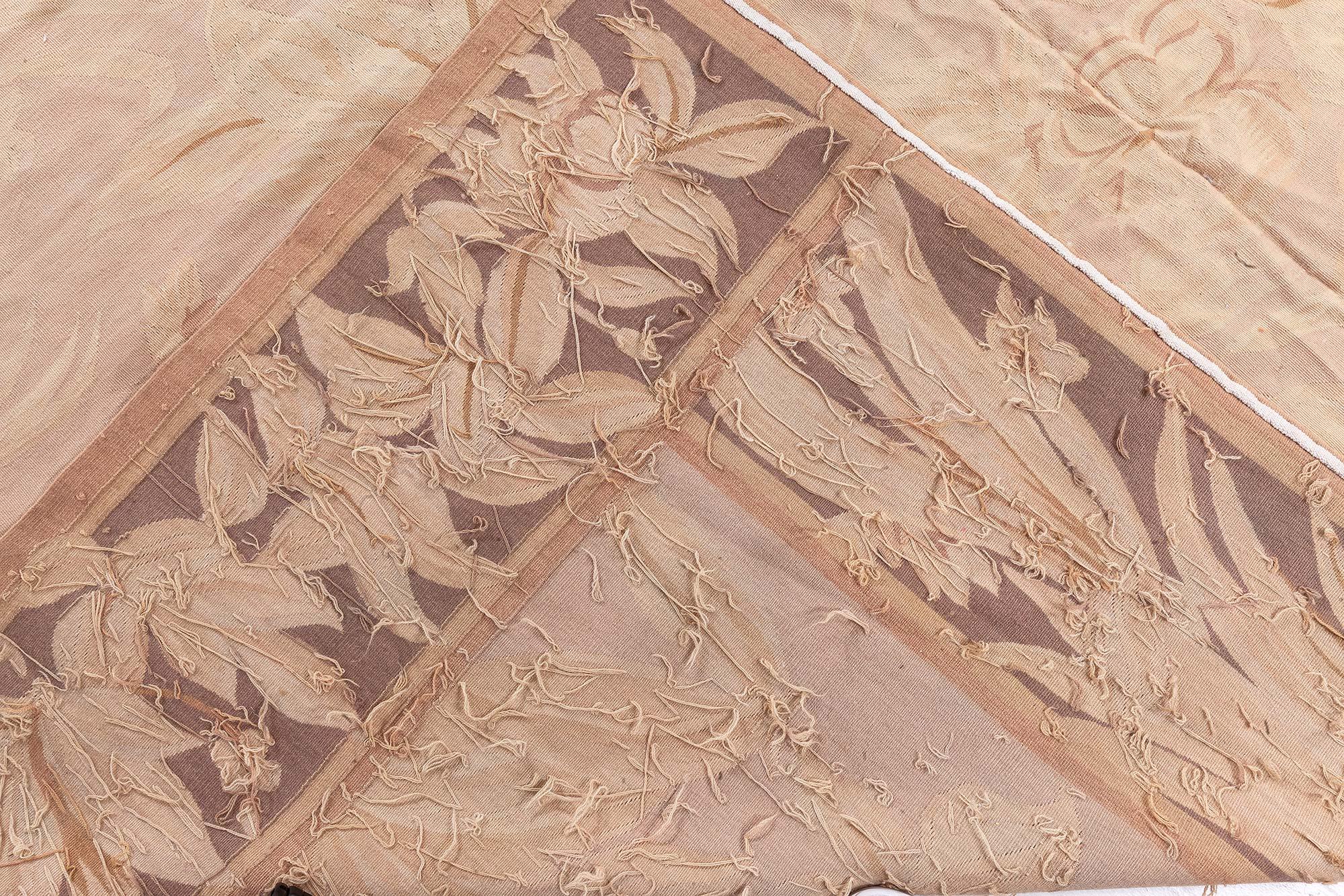 Tappeto contemporaneo di grandi dimensioni con design Aubusson in lana fatta a mano di Doris Leslie Blau in vendita 2