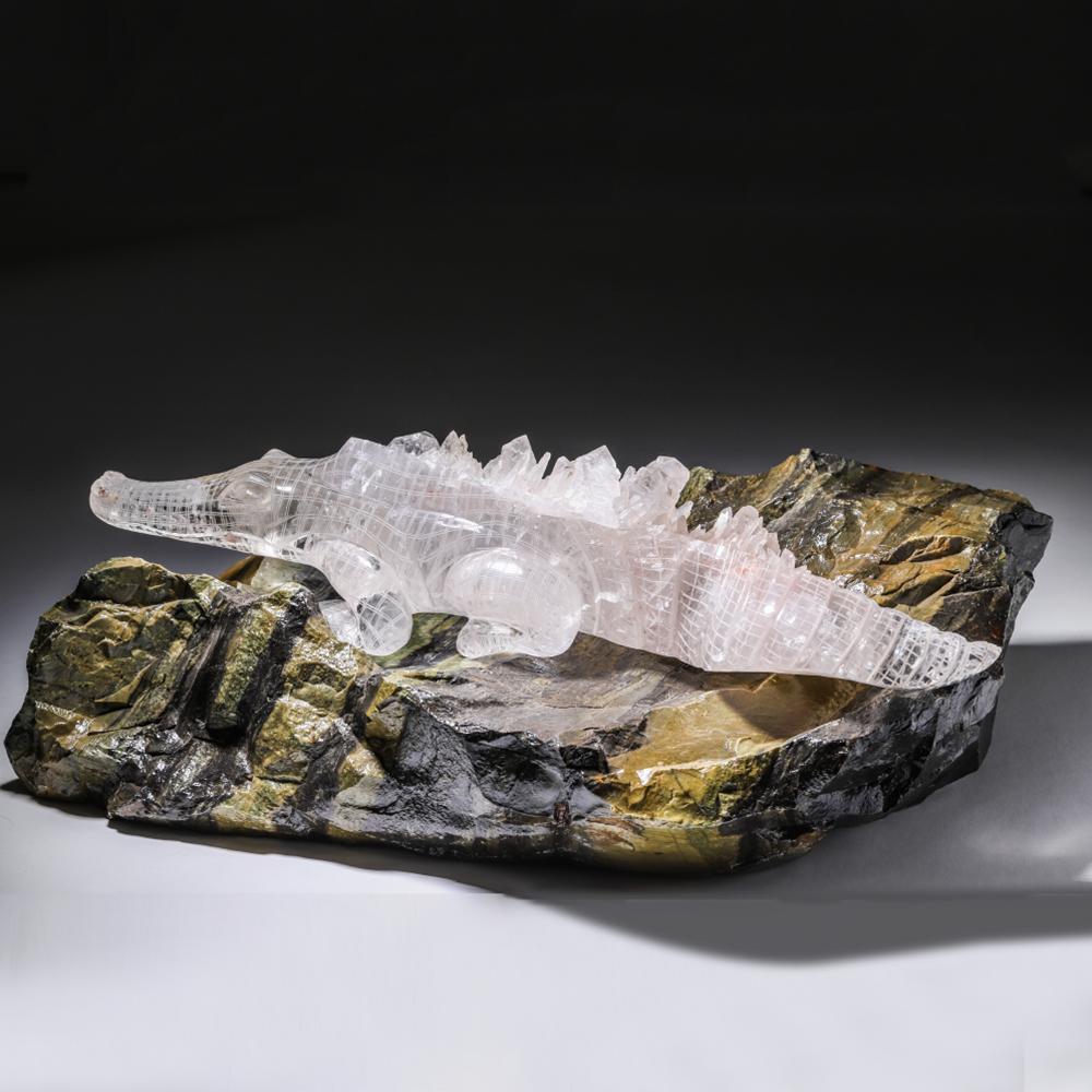 Contemporary Large Hand Carved Rock Crystal Alligator on Serpentine Base In New Condition In Toronto, ON