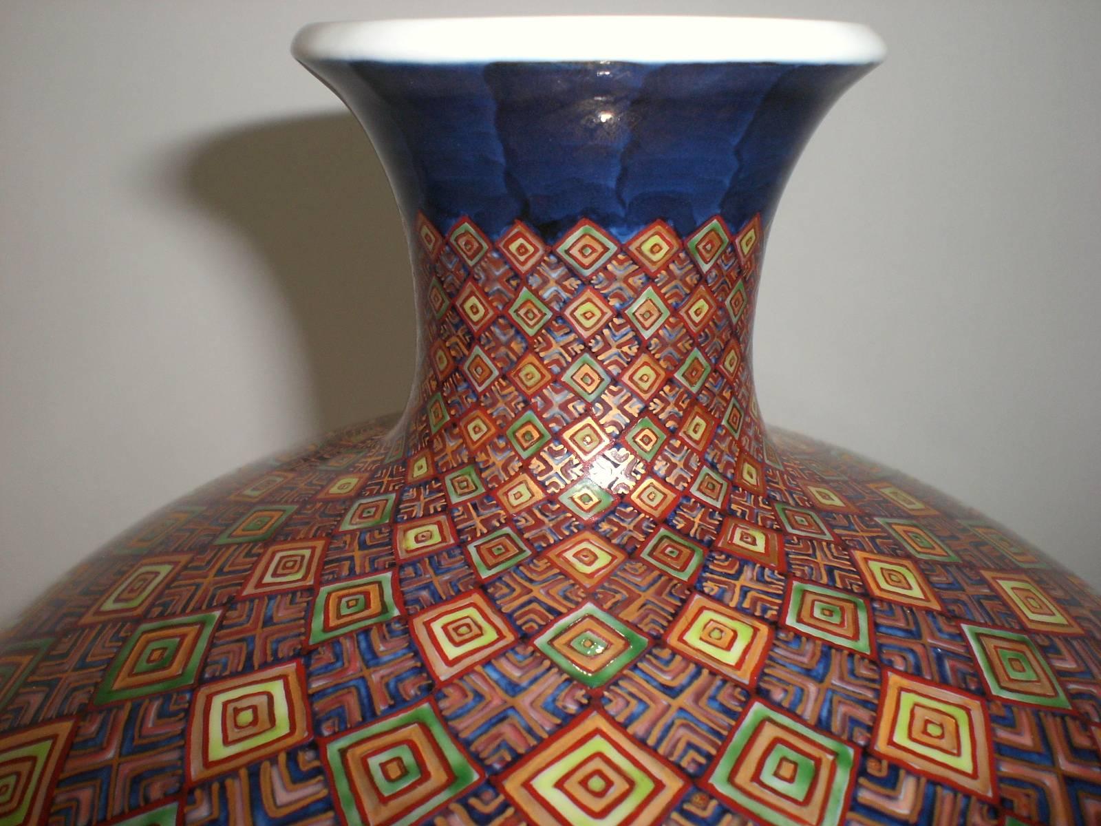 Gran Jarrón Japonés Contemporáneo de Porcelana Verde Azul Dorada del Maestro Artista en Nuevo estado para la venta en Takarazuka, JP