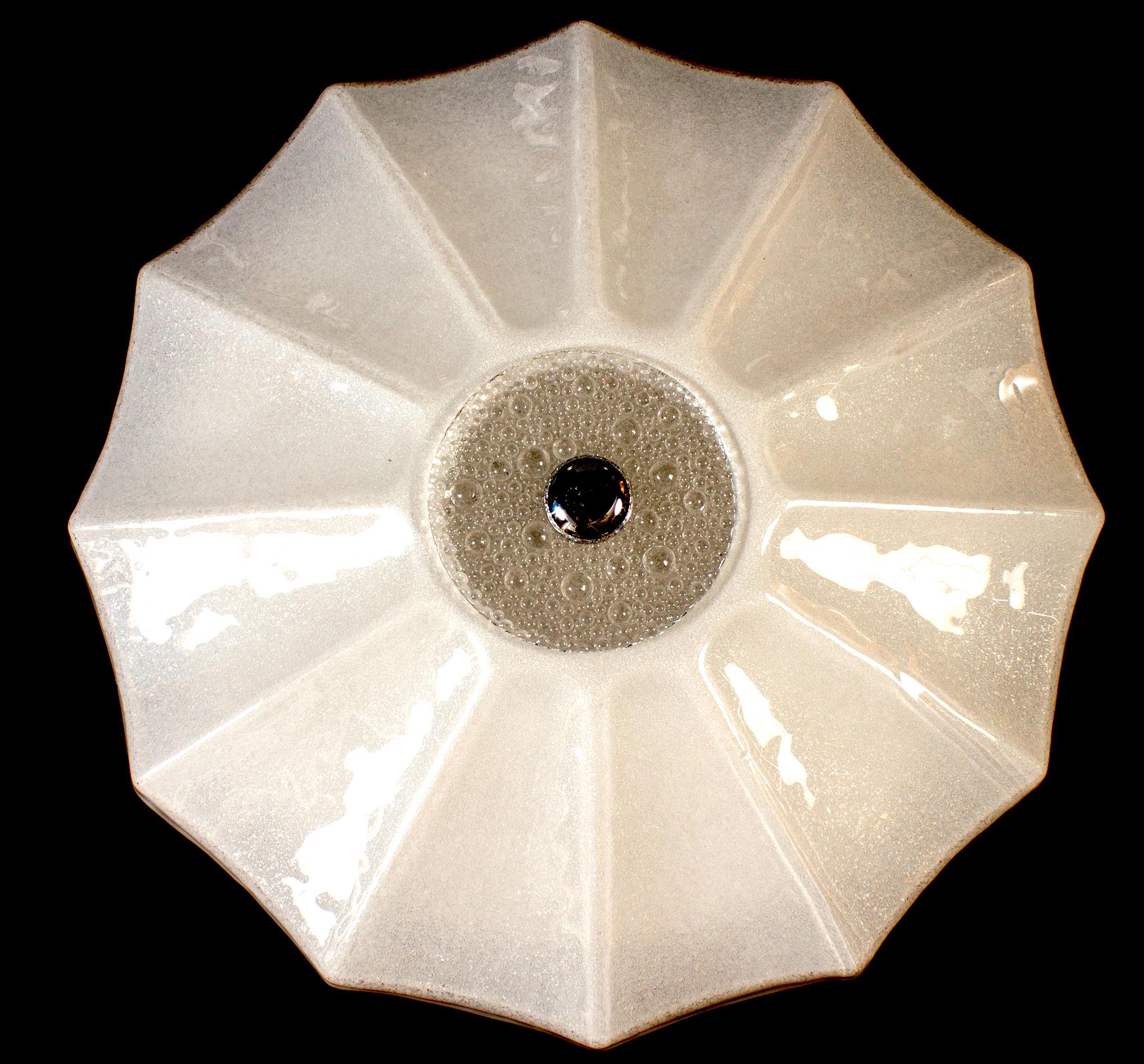 Contemporary Large Murano Glass Ceiling Light or Flush Mount In New Condition For Sale In Rome, IT