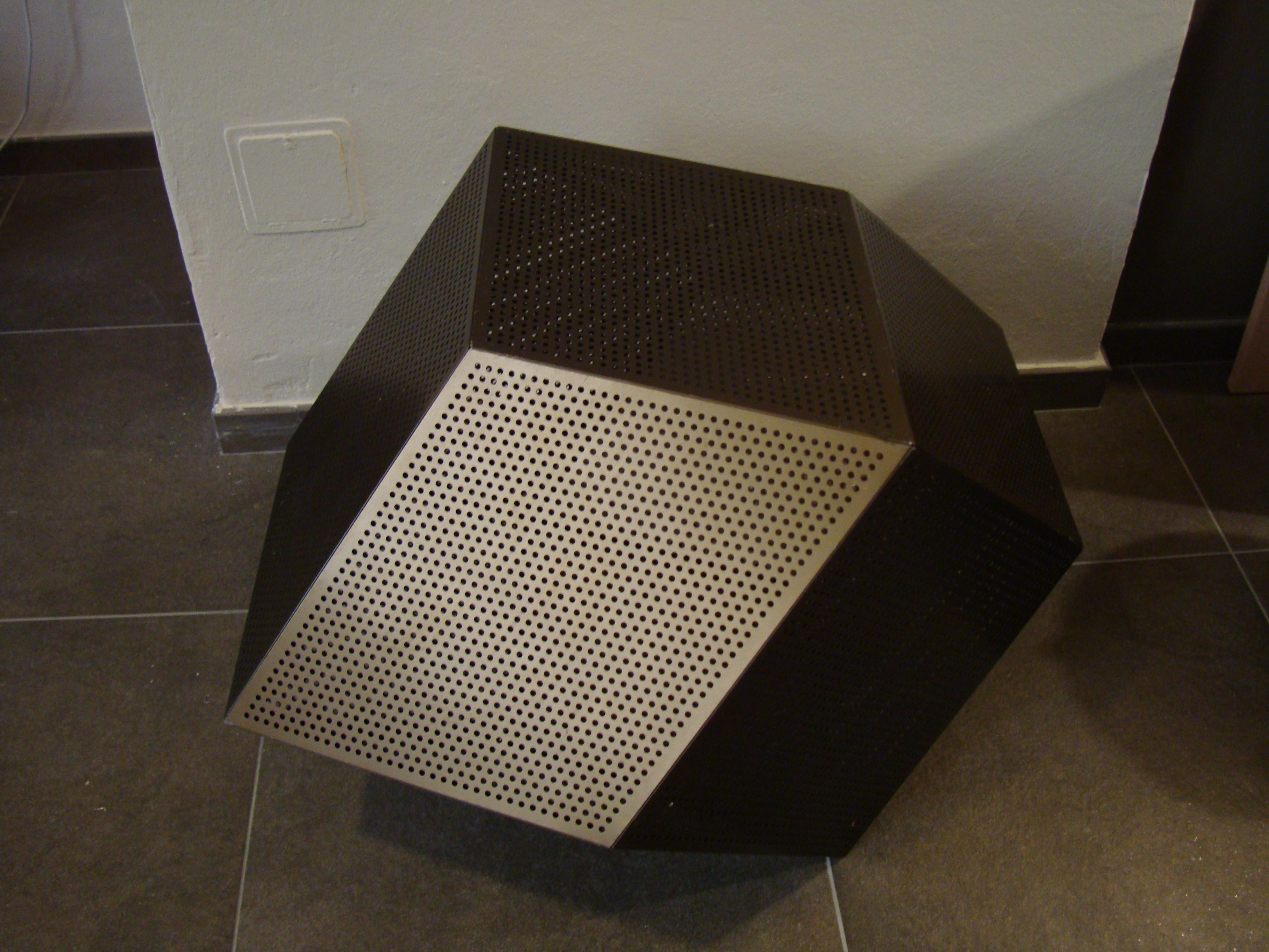 Large pair contemporary polyhedral bases in perforated and painted metal, in the style of Mathieu Mategot, to be used as sofa side table or stools or as lamps creating wiring. Possibly 1980s.