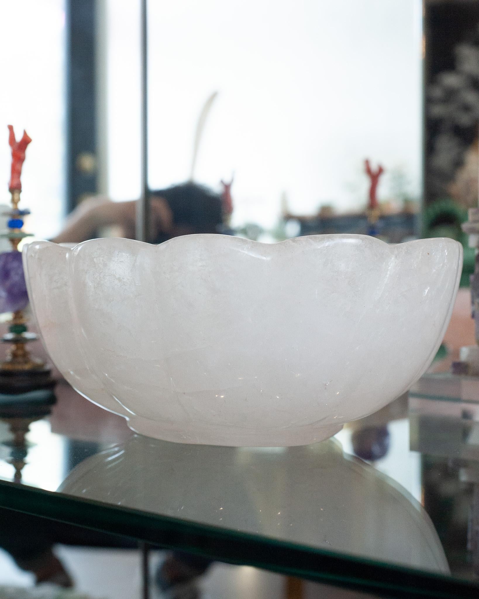 Contemporary Large Scale Scalloped Oval Rock Crystal Bowl with Foot In New Condition For Sale In Toronto, ON