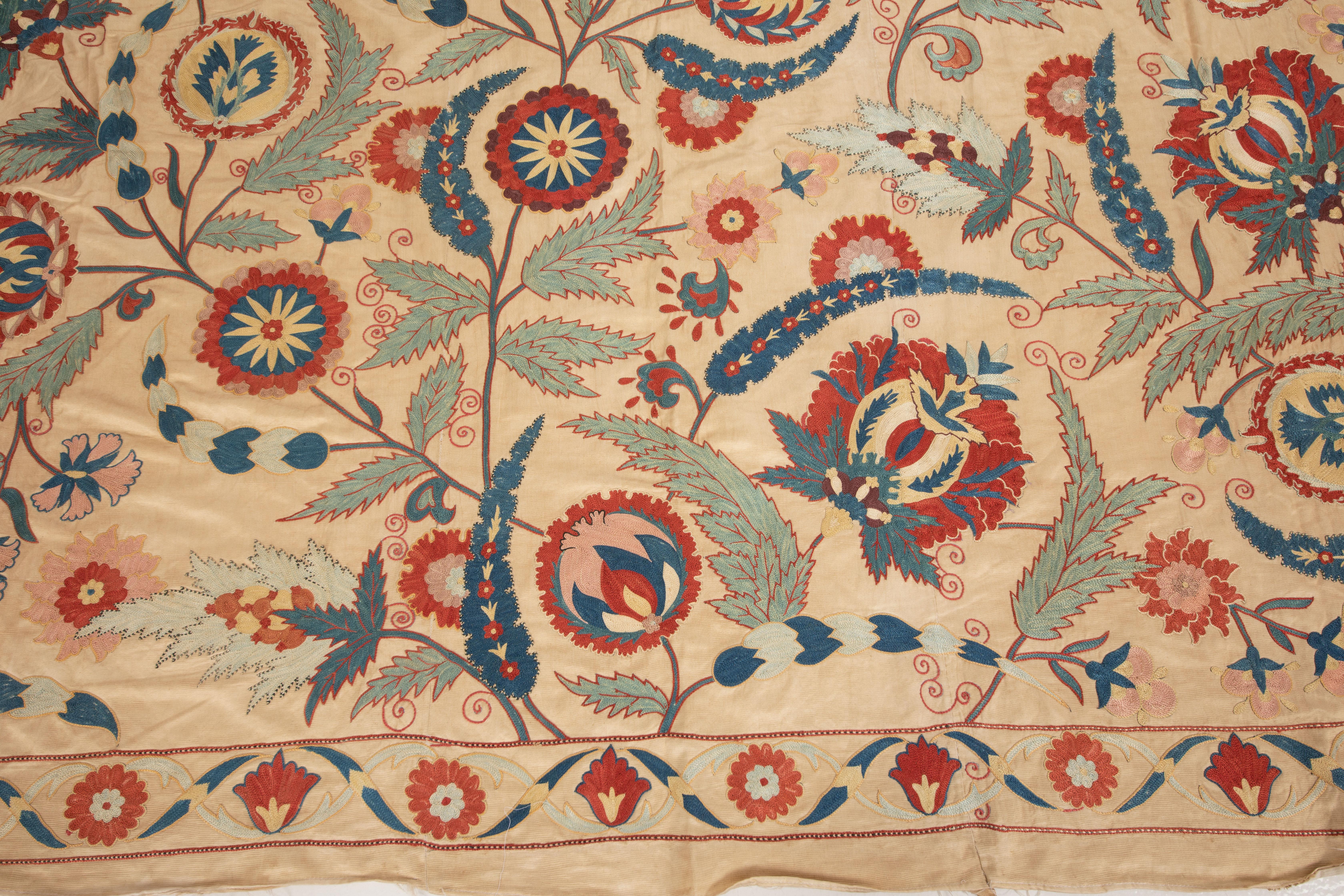 Contemporary Large Suzani Done in the Style of Ottoman Embroidery, Uzbekistan In Good Condition For Sale In Istanbul, TR