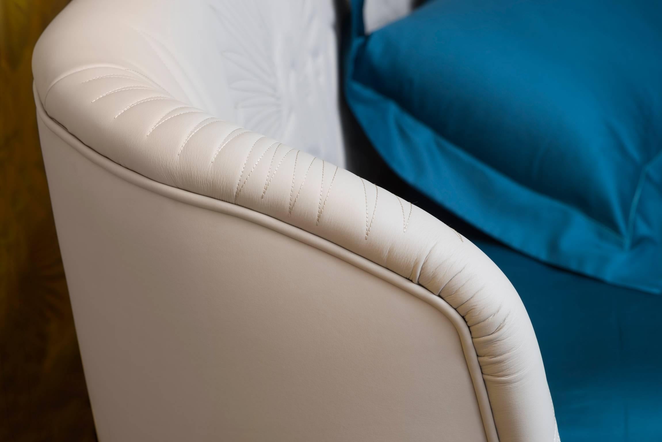 italian modern leather bed
