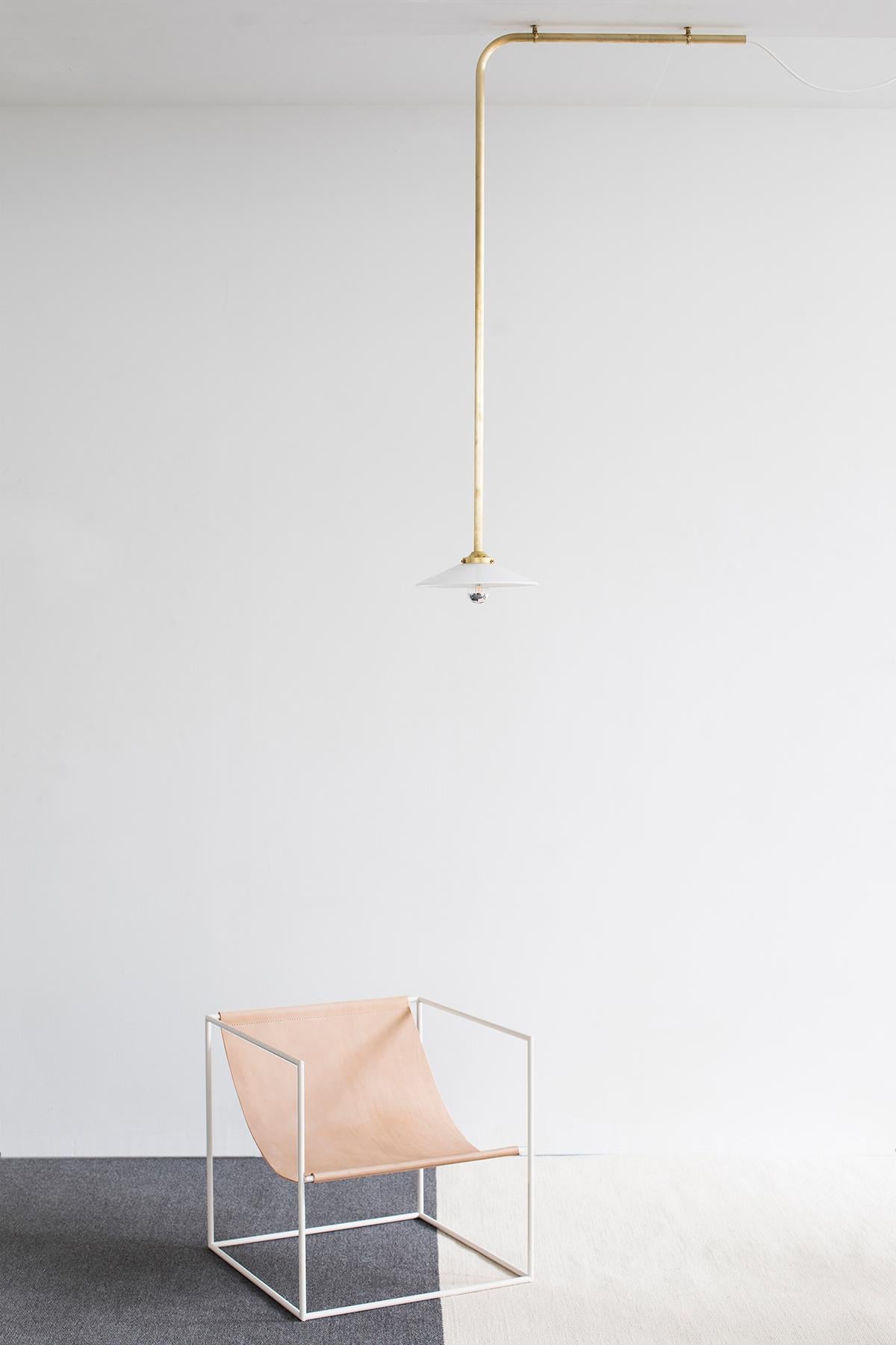 Contemporary Leather Lounge Chair 'Solo Seat' von Muller Van Severen, weißes Gestell im Zustand „Neu“ im Angebot in Paris, FR