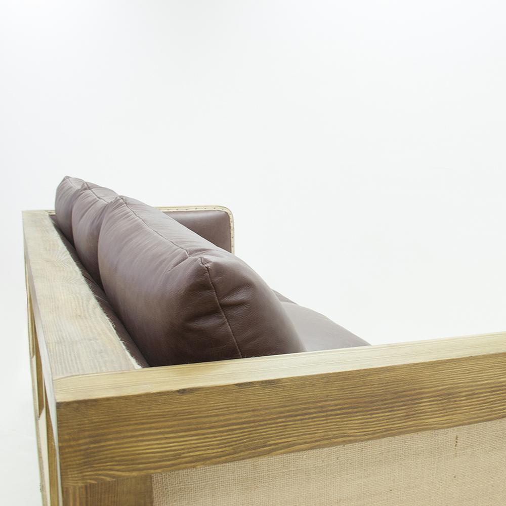 Zeitgenössisches Ledersofa in dekonstruiertem Design im Zustand „Neu“ im Angebot in NEW YORK, NY