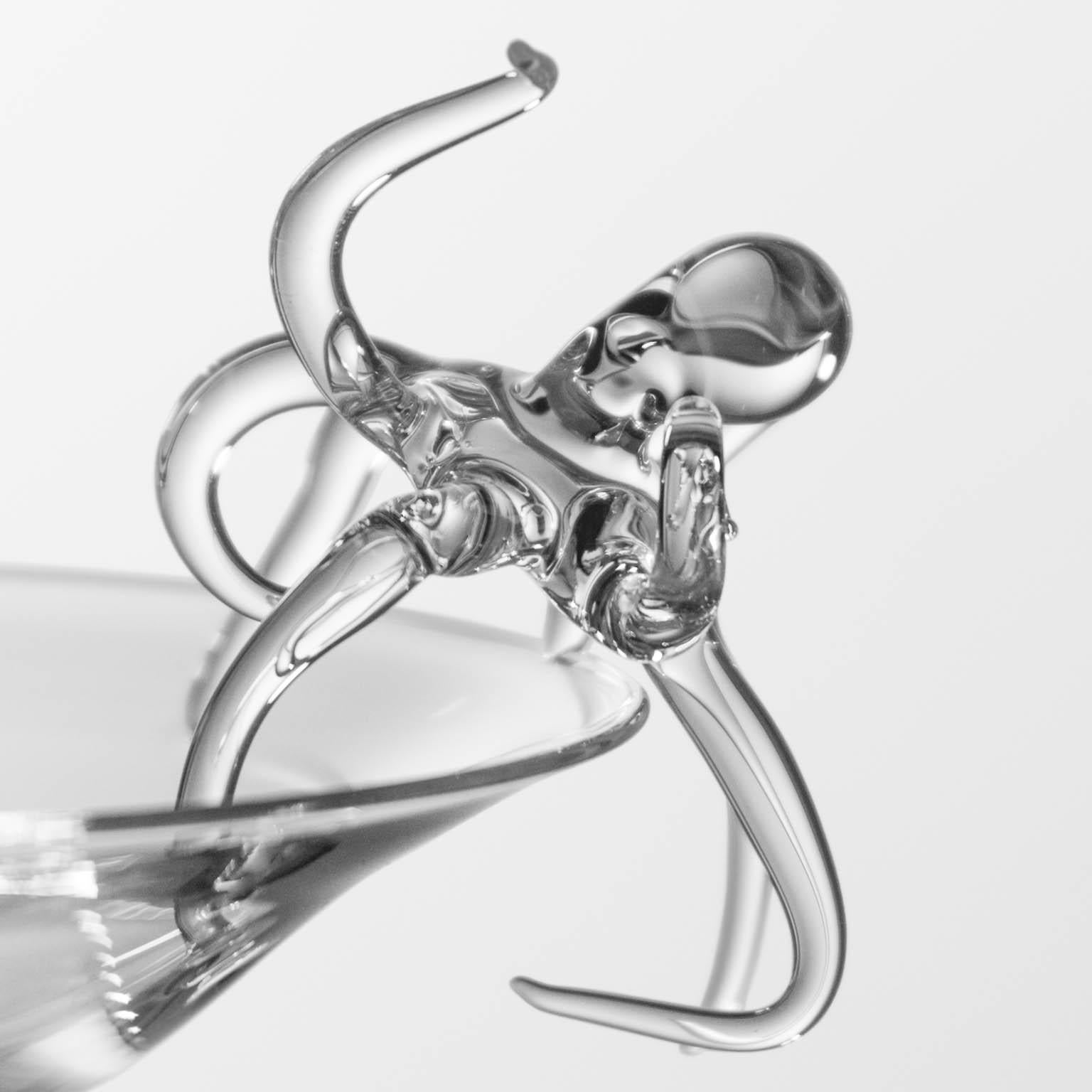 Calice contemporaneo Leggerezza Octopus, scultura in vetro soffiato a mano di una creatura marina in vendita 1