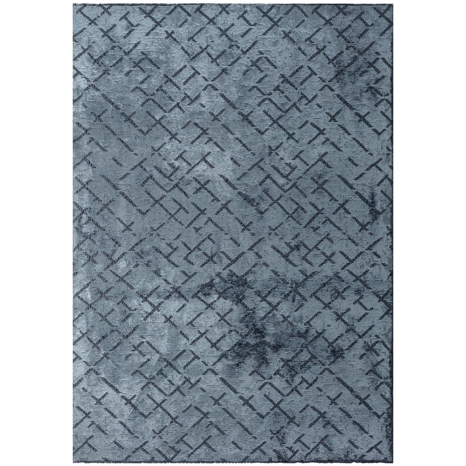 Zeitgenössischer hellblauer Teppich mit abstraktem Rapportmuster, mit oder ohne Fransen im Angebot