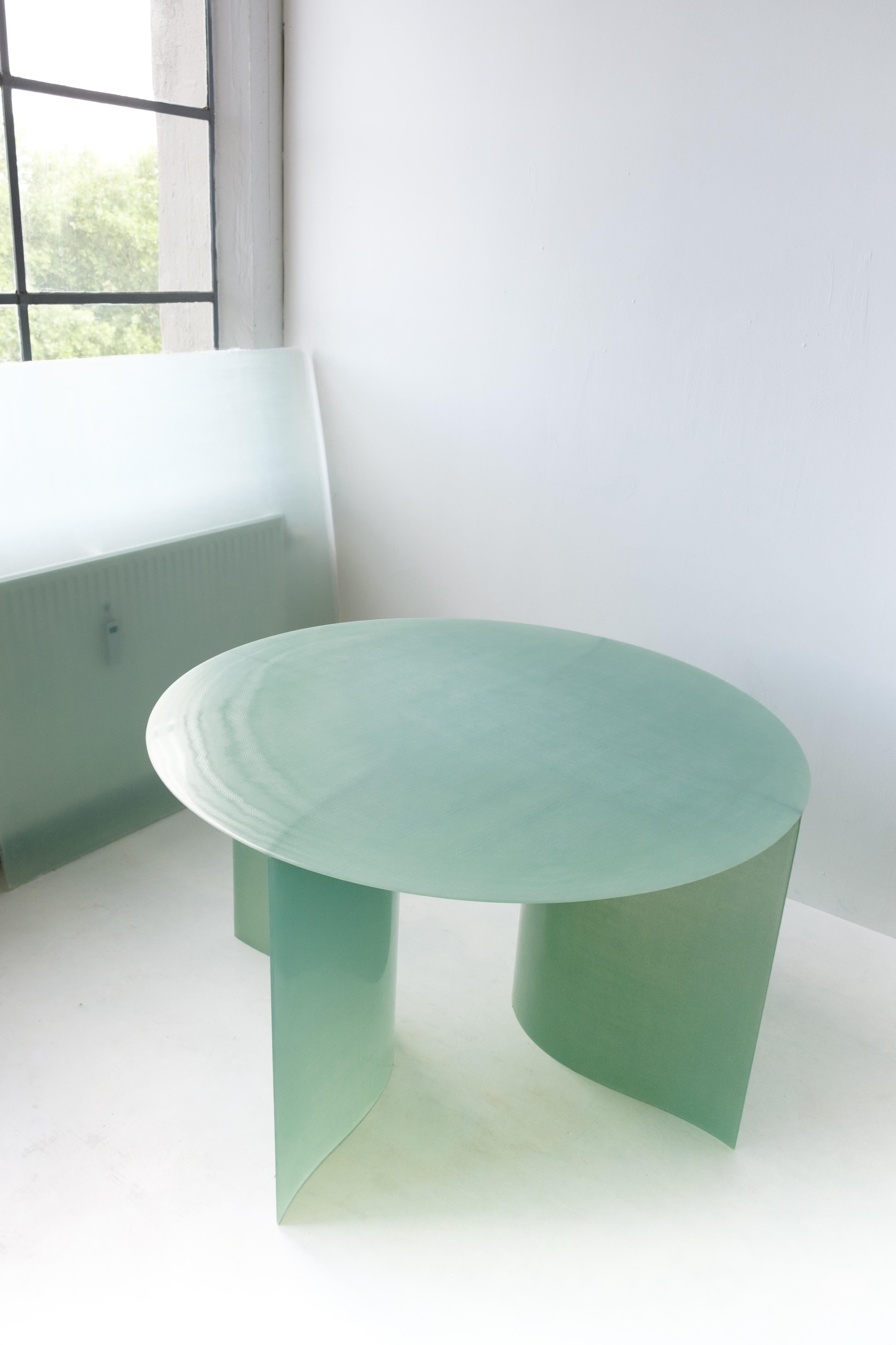 Contemporary Light Green Fiberglass, New Wave Dining Table 125 D, by Lukas Cober In New Condition For Sale In 1204, CH