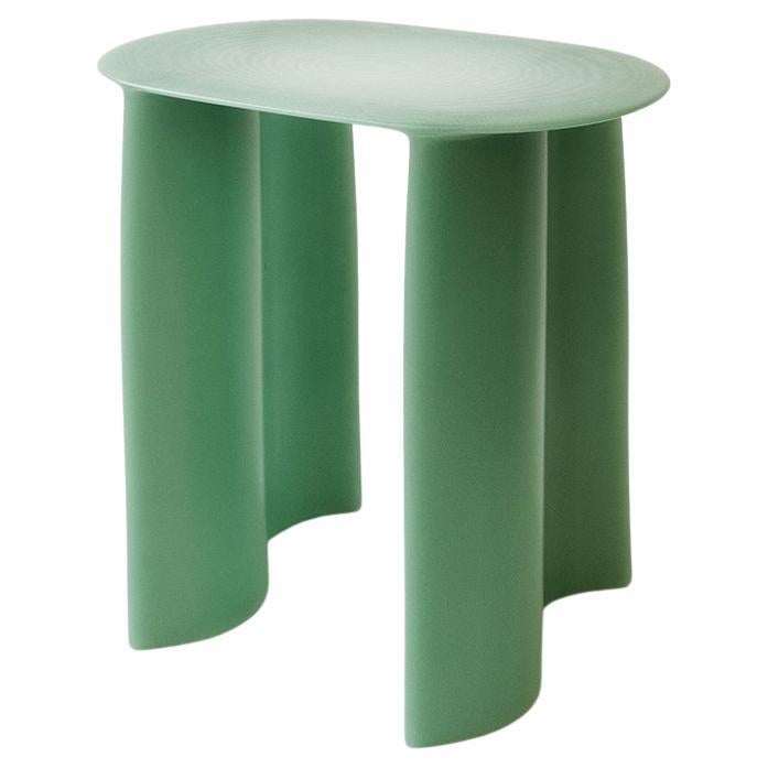 Table d'appoint contemporaine en fibre de verre vert clair, New Wave, de Lukas Cober