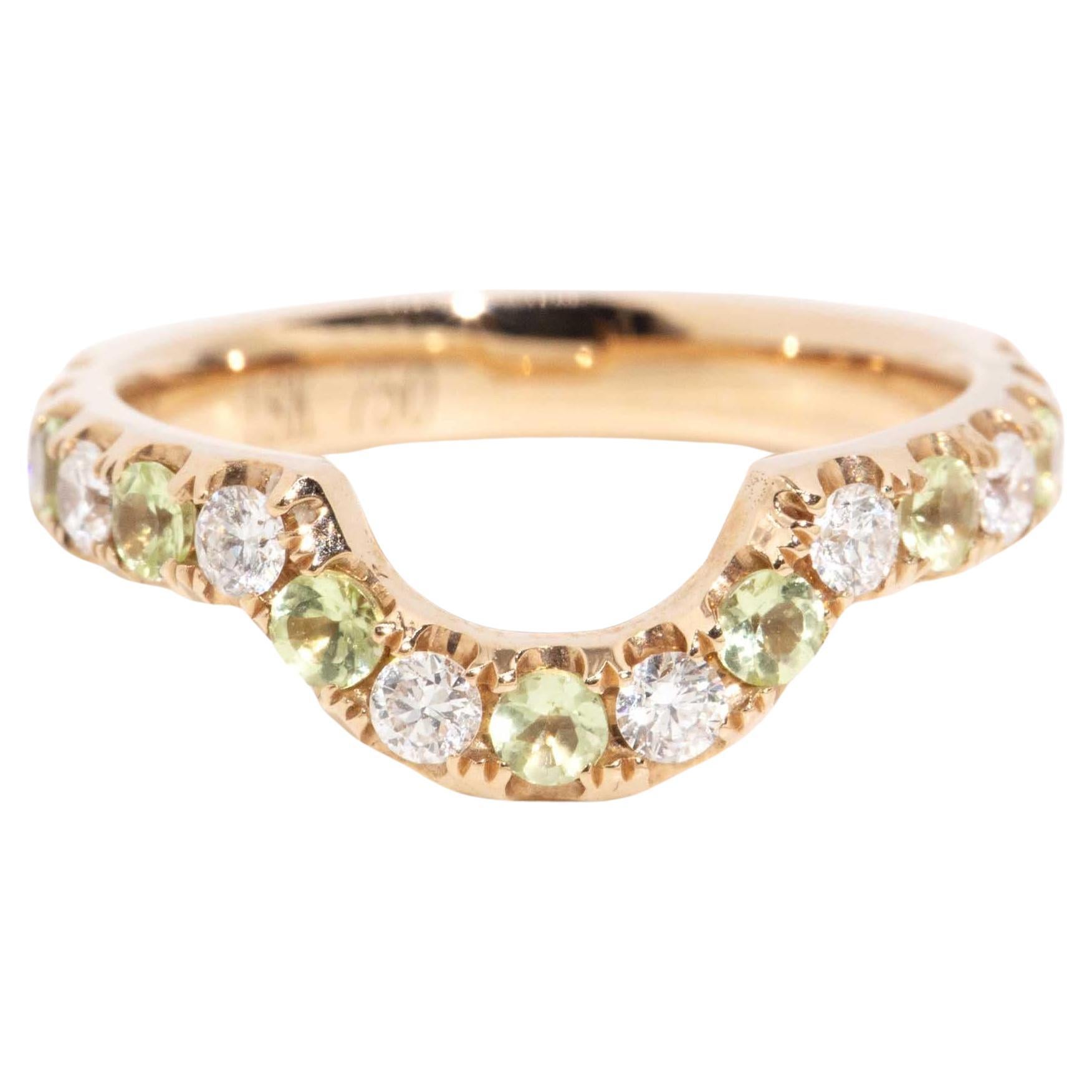Contemporary Light Green Peridot & Diamond Chevron Ring 18 Carat Rose Gold For Sale