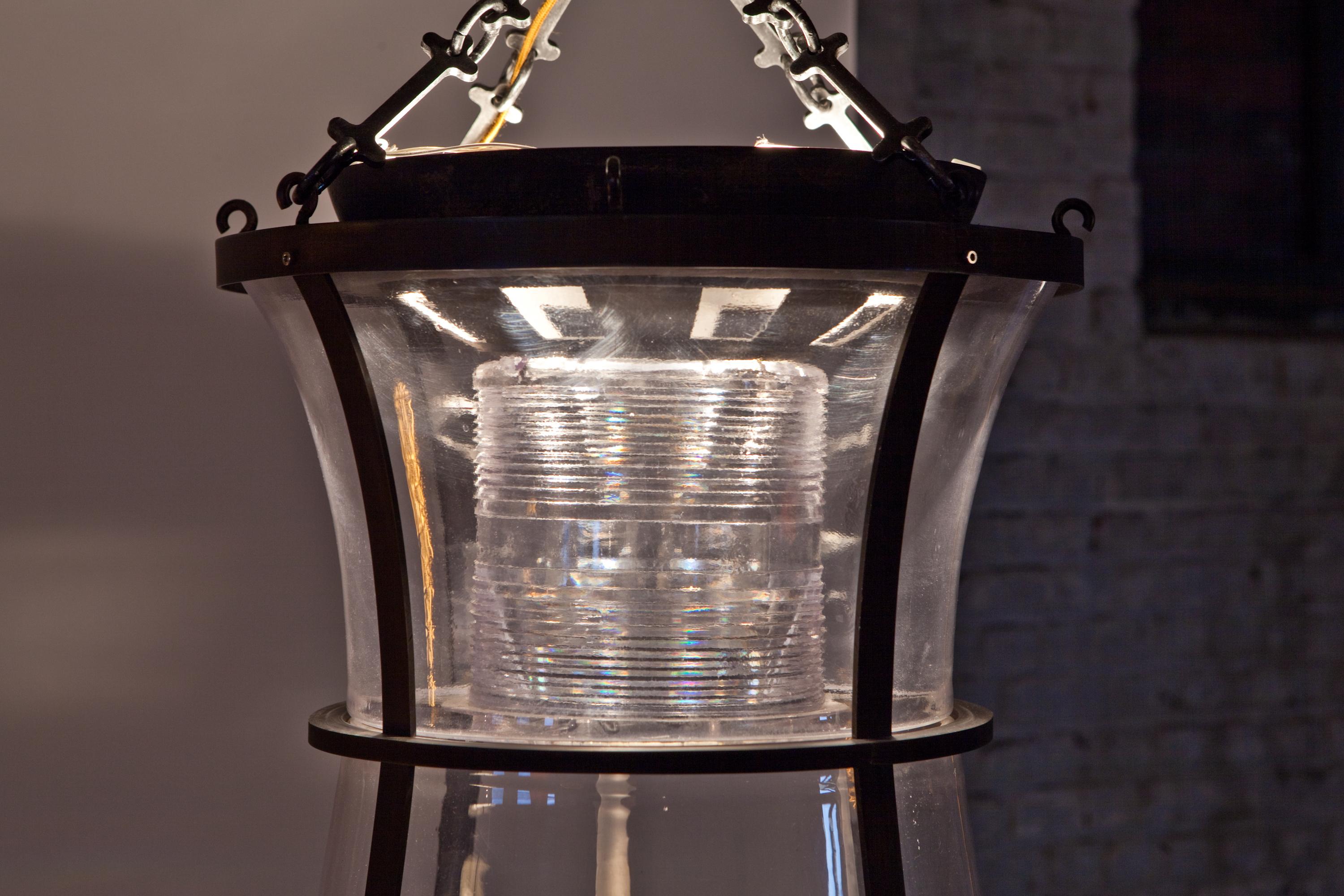 Ciondolo in ottone e policarbonato. Lampade a barra alogene o a led