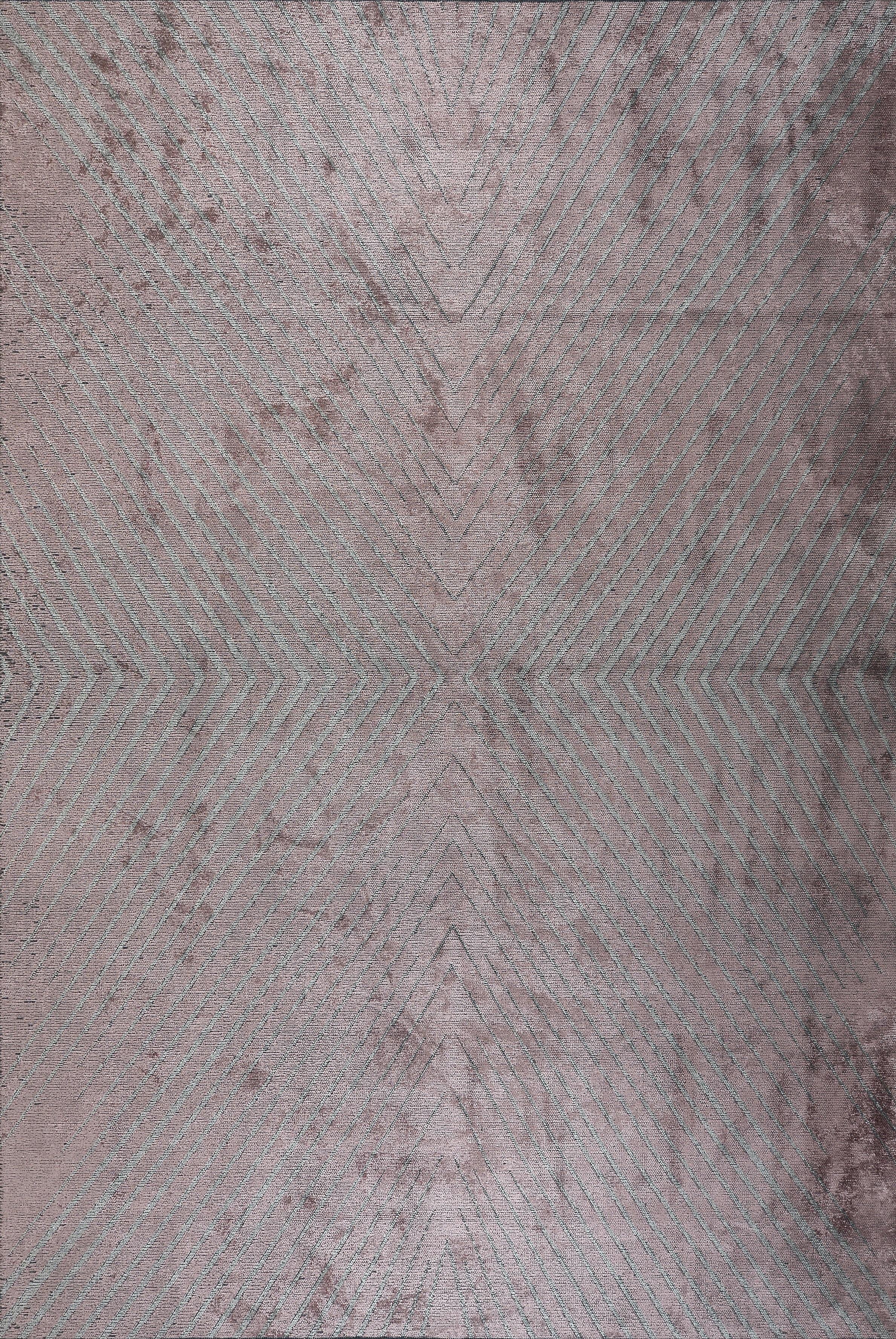 Zeitgenössischer lila-silber-grauer Chevron Chenille High Performance Teppich auf Lager (21. Jahrhundert und zeitgenössisch) im Angebot