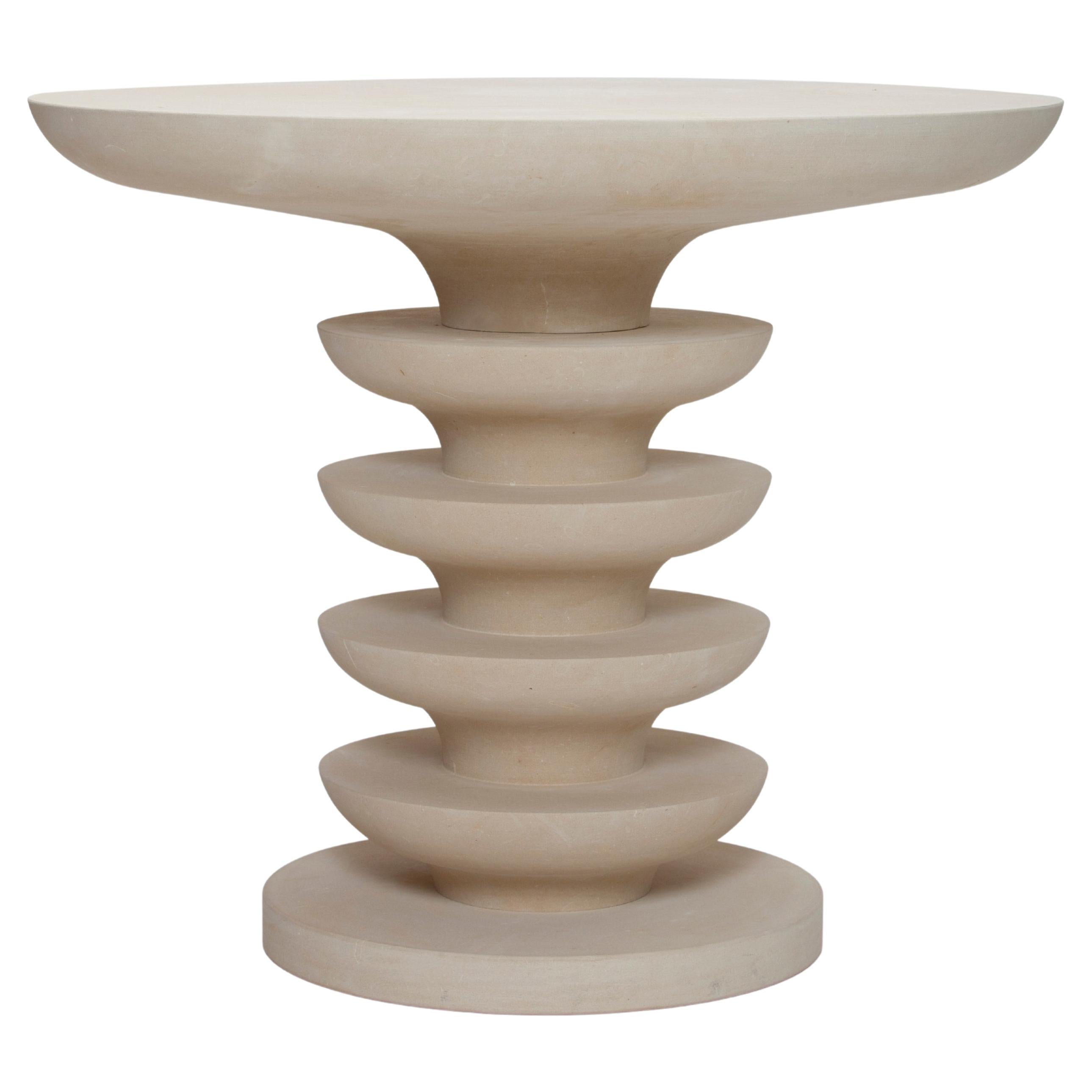 Contemporary Limestone Pedestal Tisch für Außenbereiche