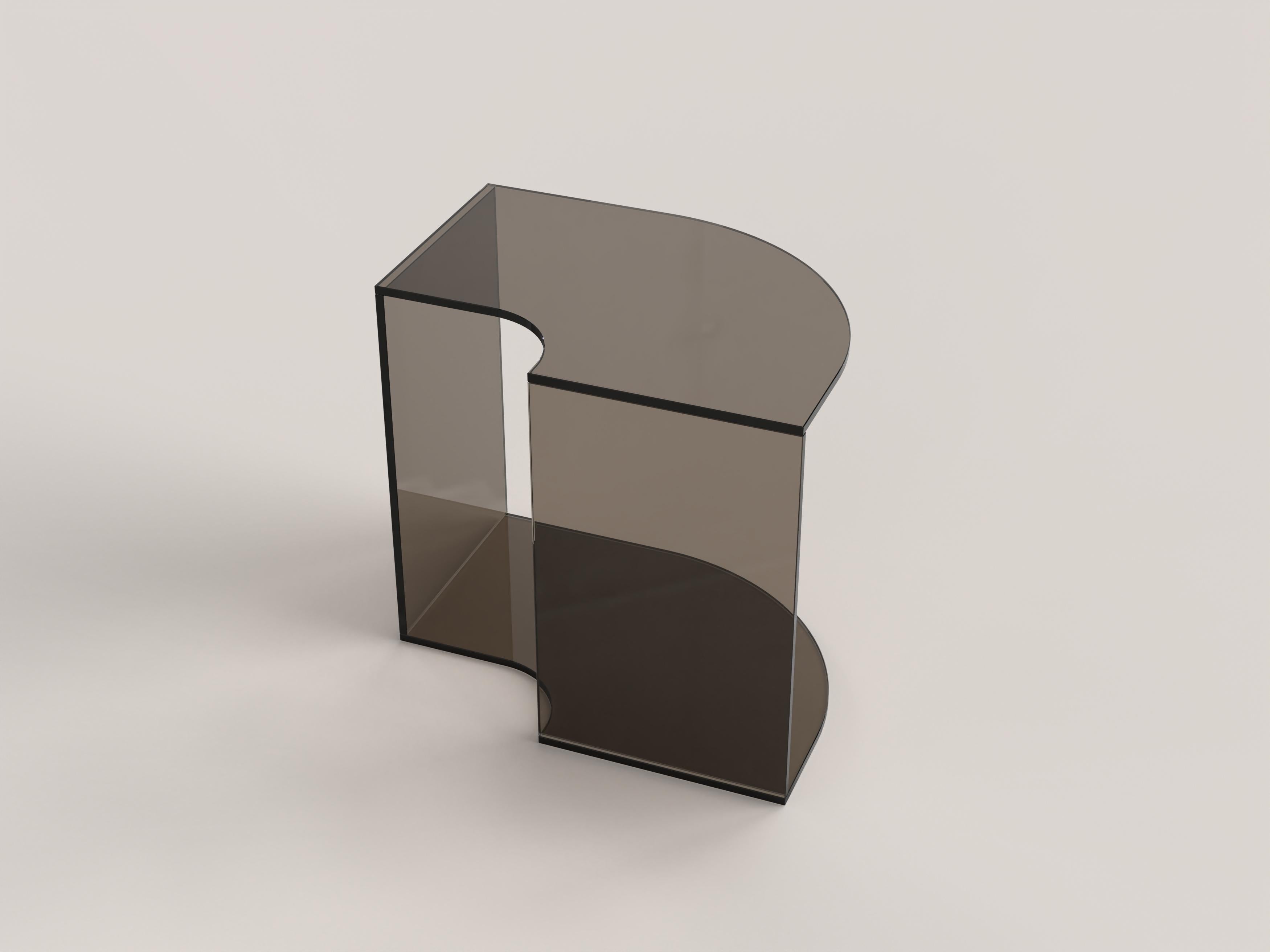 Italiano Tavolo contemporaneo in vetro bronzo in edizione limitata, Quarter V1 di Edizione Limitata in vendita