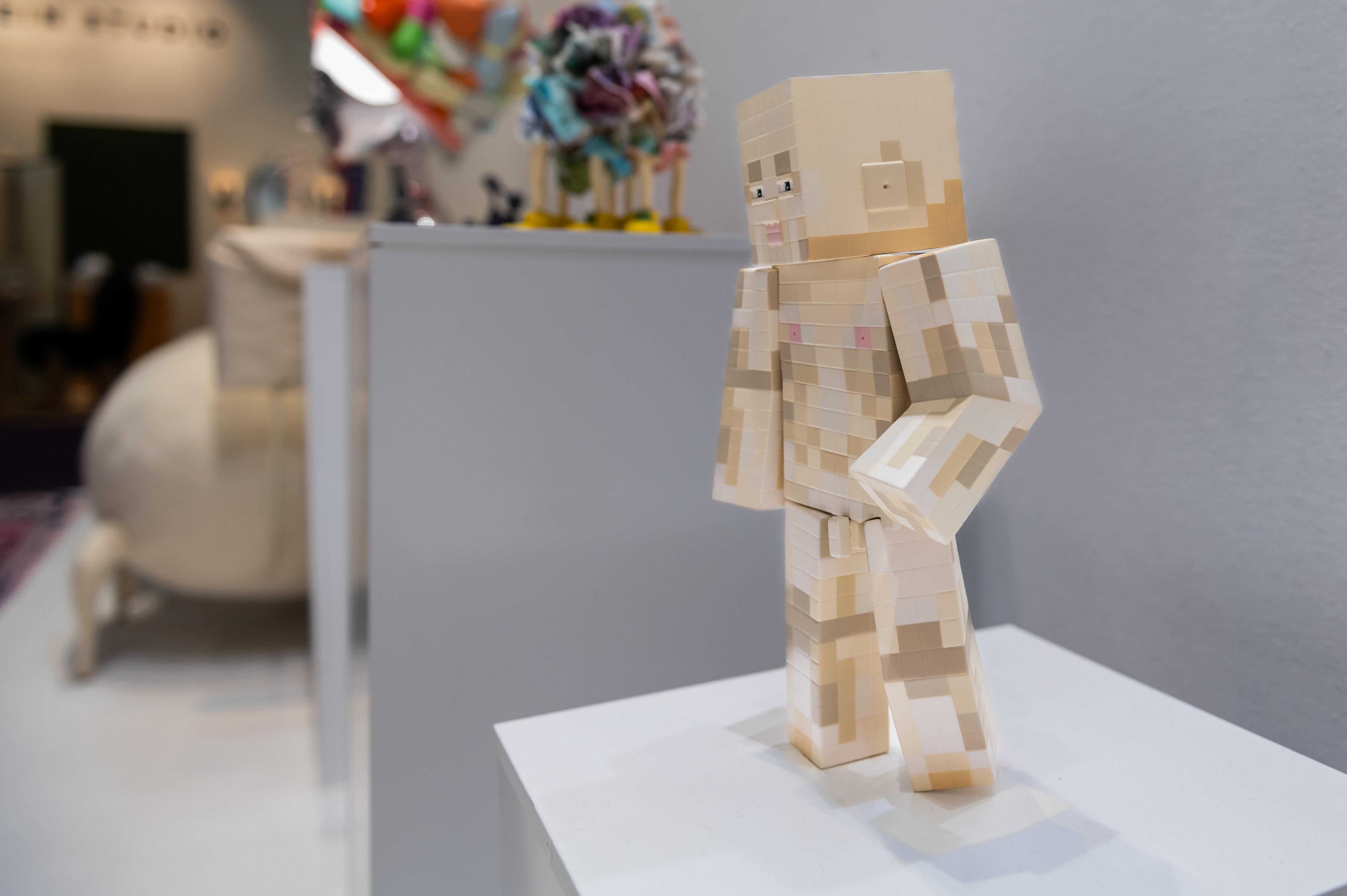 Contemporary Limited Edition Designer 70 cm Skulptur Cube Dude von Taras Yoom im Angebot 1