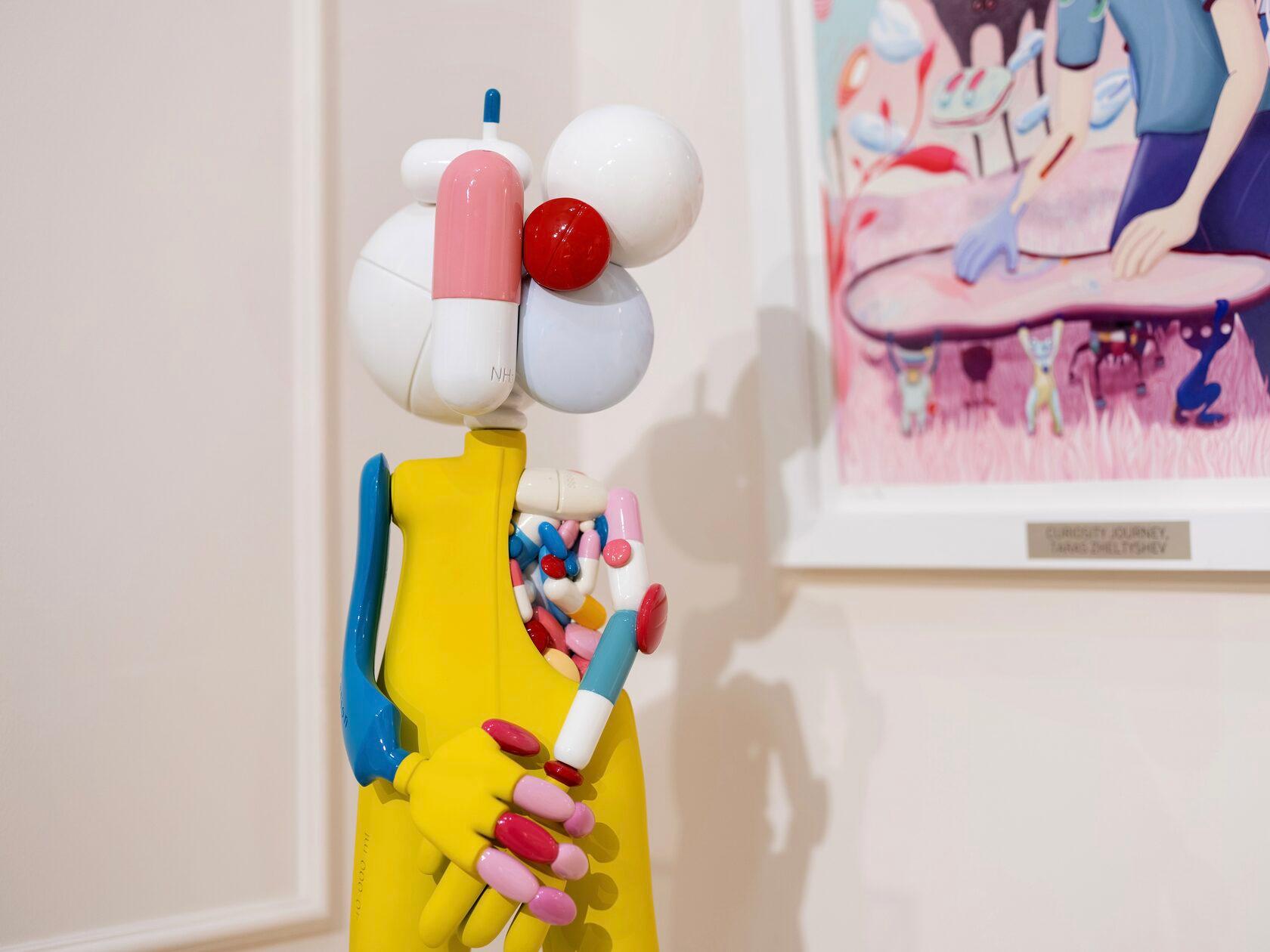 Contemporary Limited Edition Mixed Media 70 cm Sculpture Pillman Yellow Yoomoota In New Condition For Sale In วัฒนา, TH