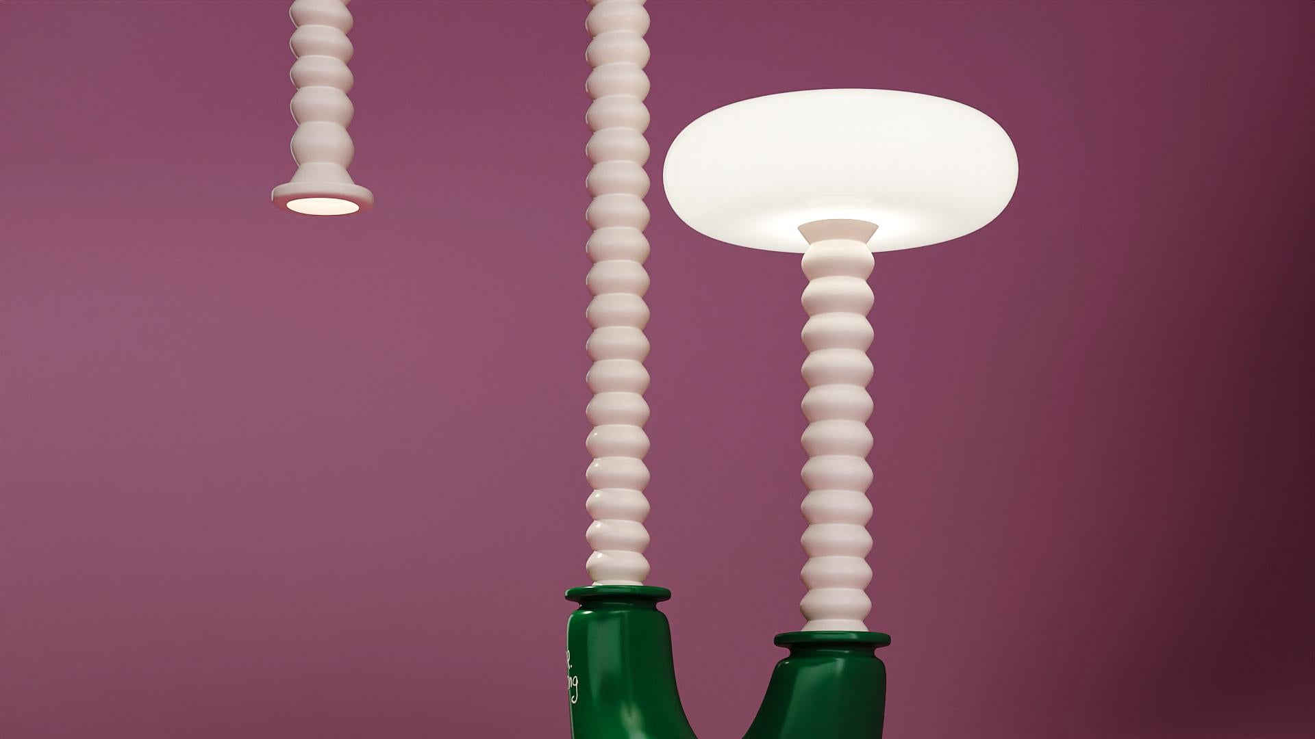 Zeitgenössische stehlampe mit gemischten medien in limitierter auflage Lange lampe von Taras Yoom im Angebot 1