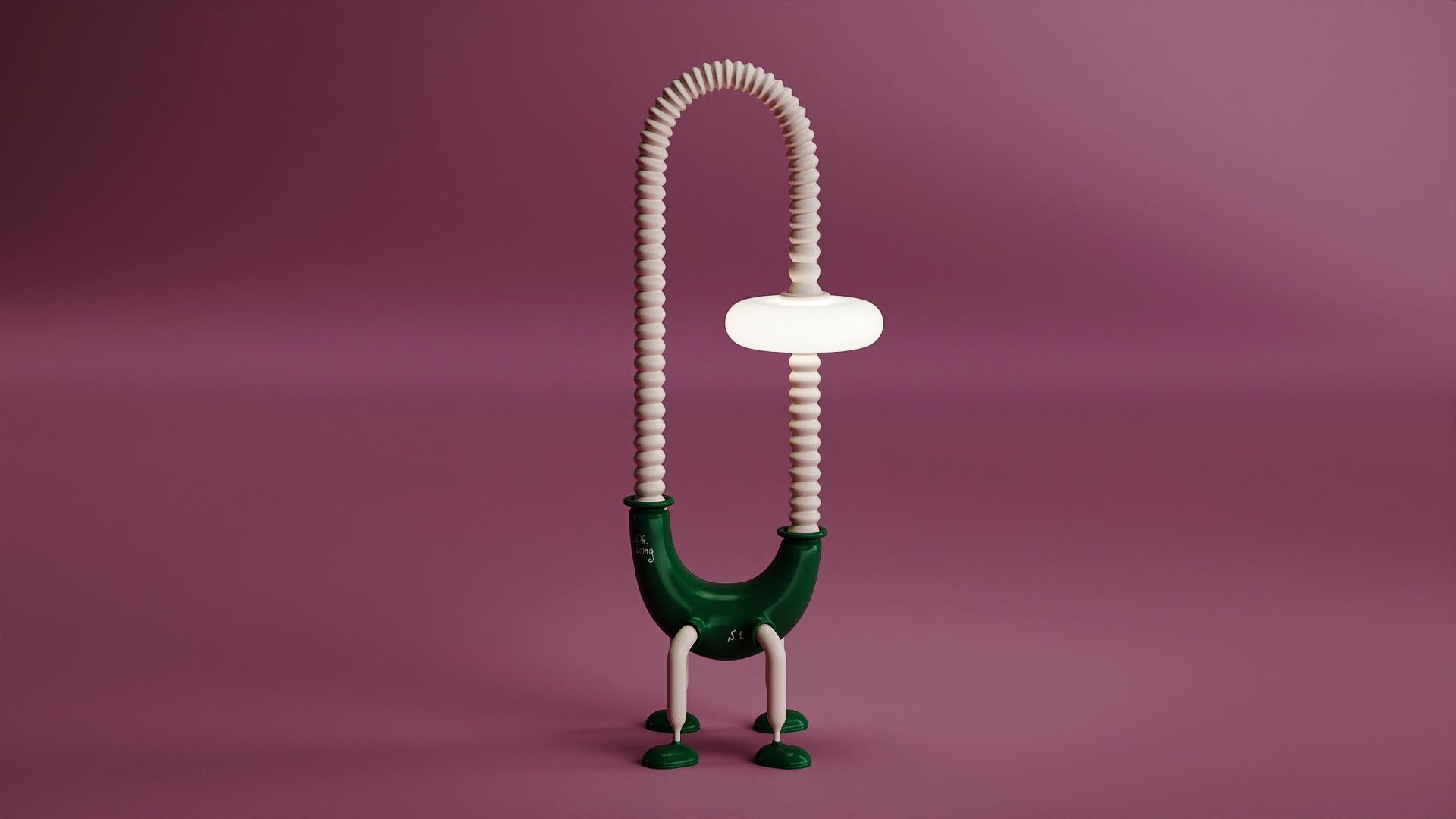 Zeitgenössische stehlampe mit gemischten medien in limitierter auflage Lange lampe von Taras Yoom im Angebot 2