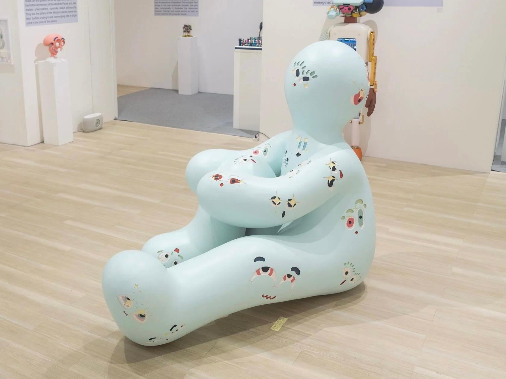 Escultura Contemporánea de Edición Limitada en Técnica Mixta Sueño Azul de Taras Yoom en venta 3