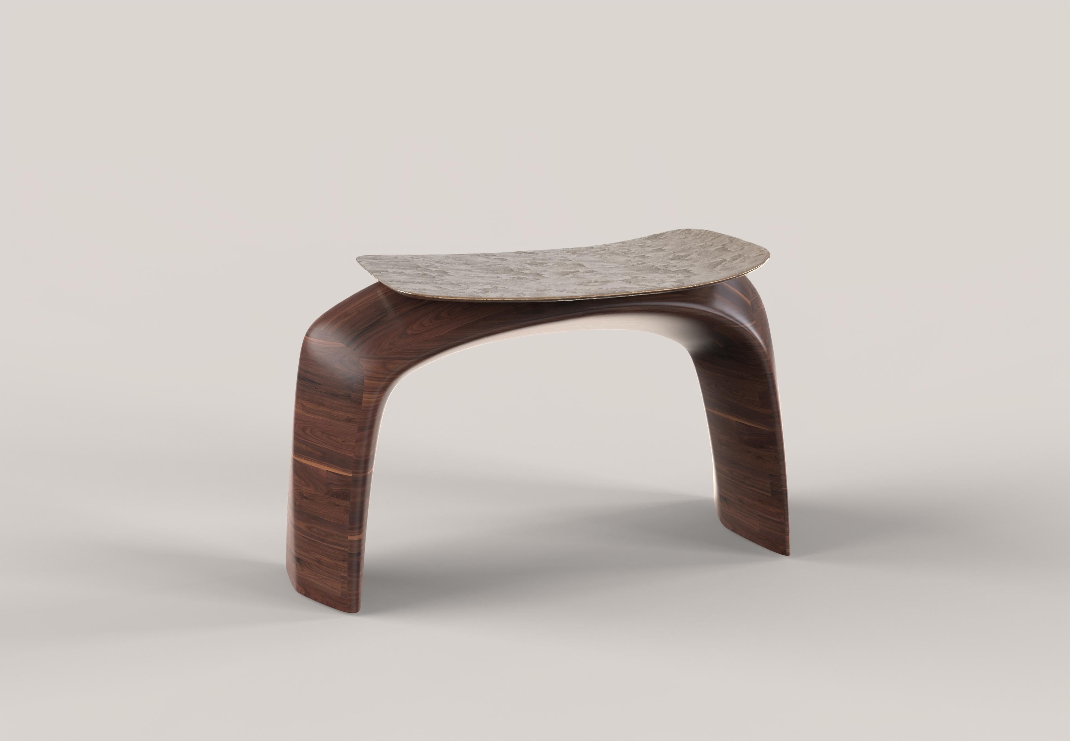 XXIe siècle et contemporain Tabouret contemporain en bois et bronze à édition limitée, Bayou V1 par Edizione Limitata en vente