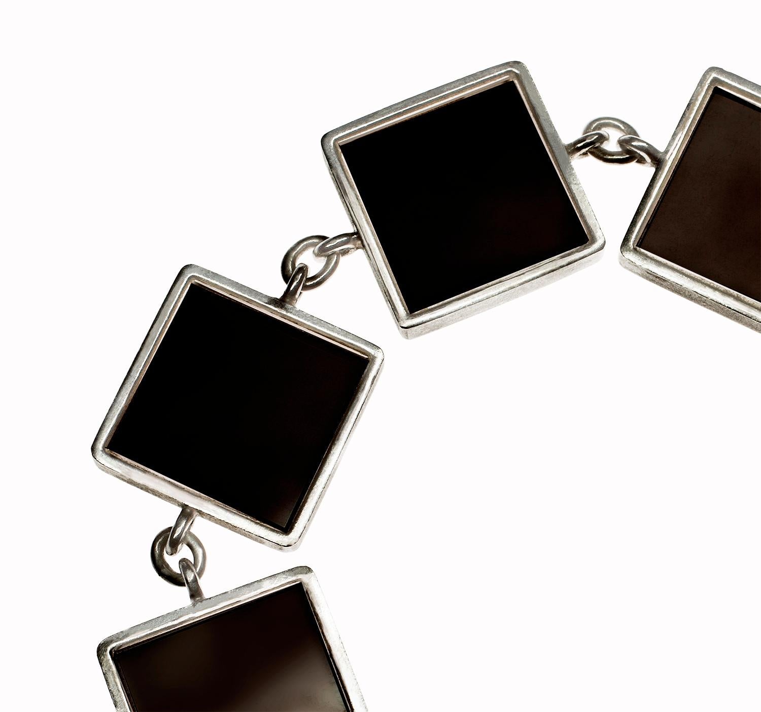 Featured in Vogue Contemporary Link Bracelet with Smoky Quartzes For Sale 11