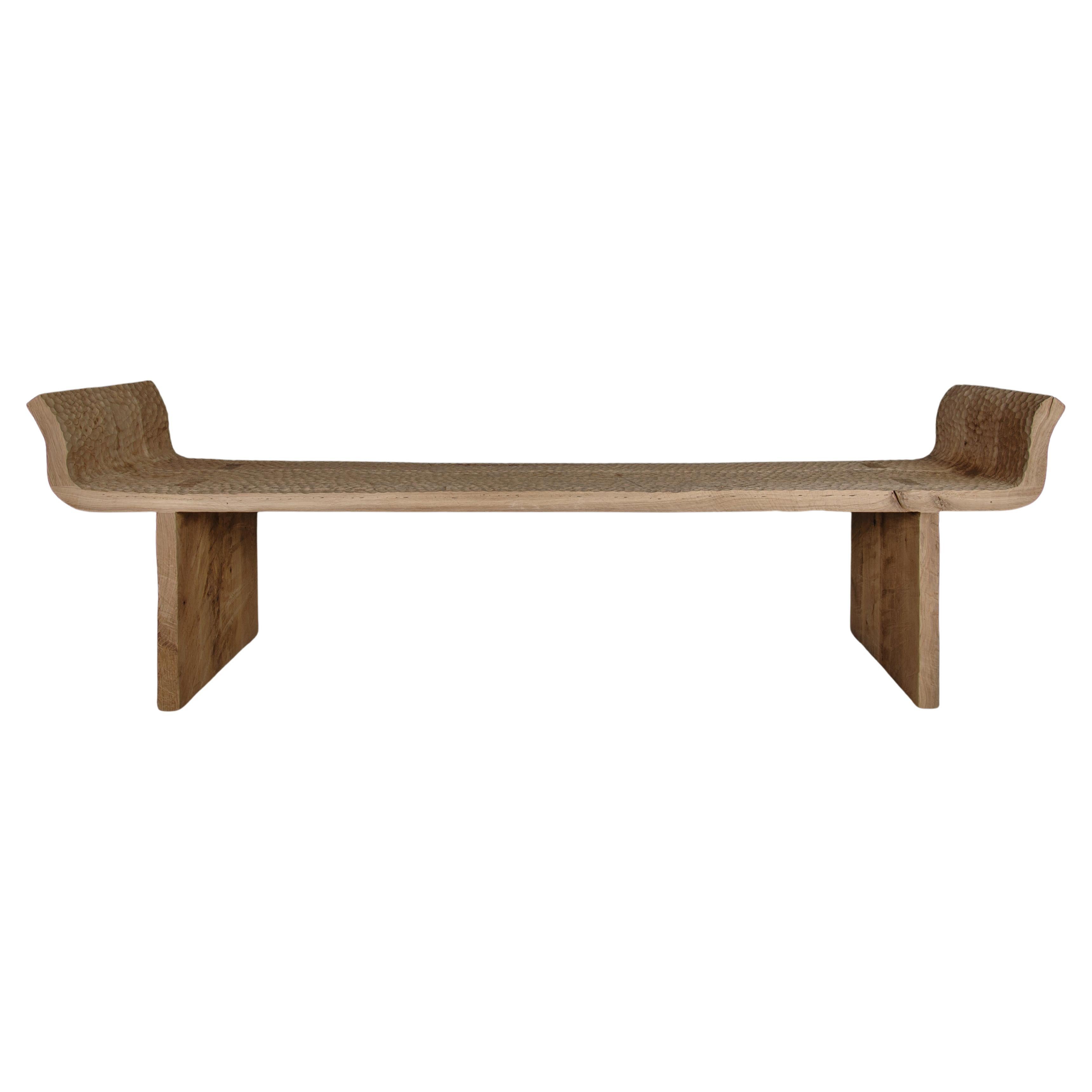 Panchina lunga contemporanea in stile 'Antic' di Soha Concept, in legno massiccio di Oak, Light