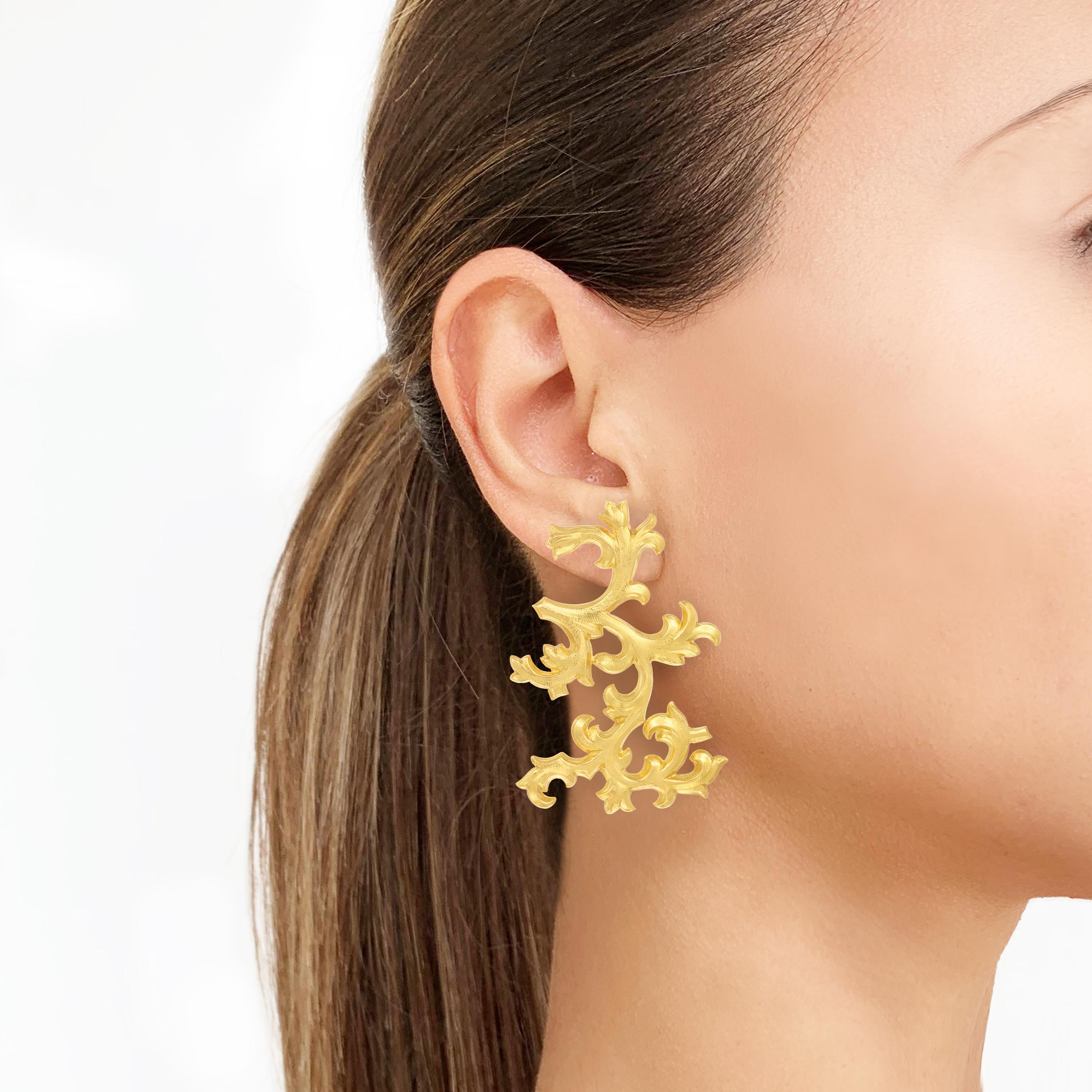 Rosior Contemporary Long earrings, hand chiseled by master craftsmen at Rosior atelier.
5.5cm /2.16