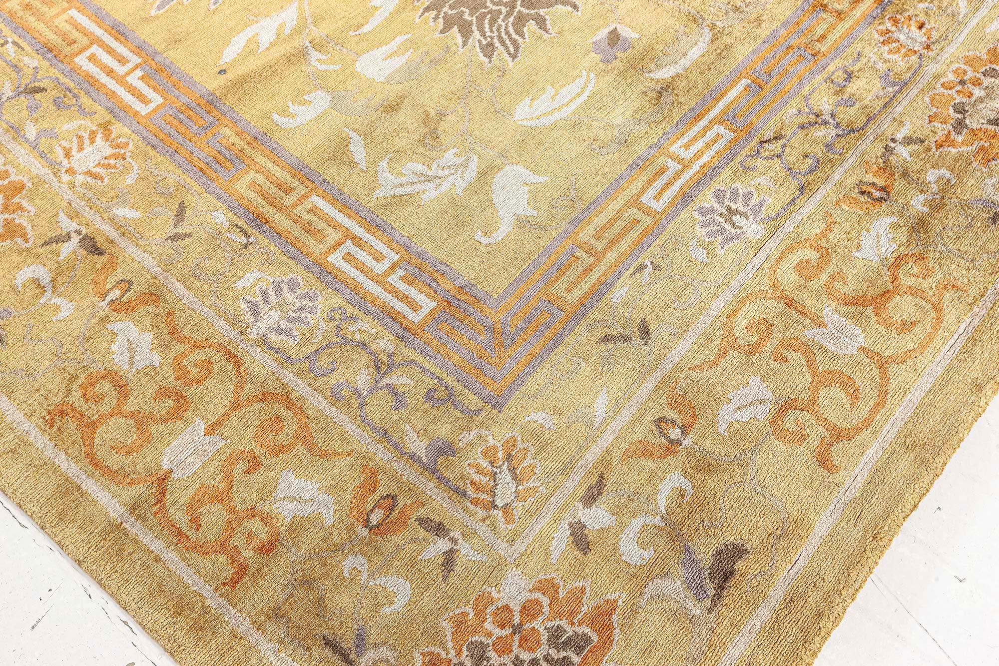Contemporary Lotus Design Silk Rug by Doris Leslie Blau In New Condition For Sale In New York, NY