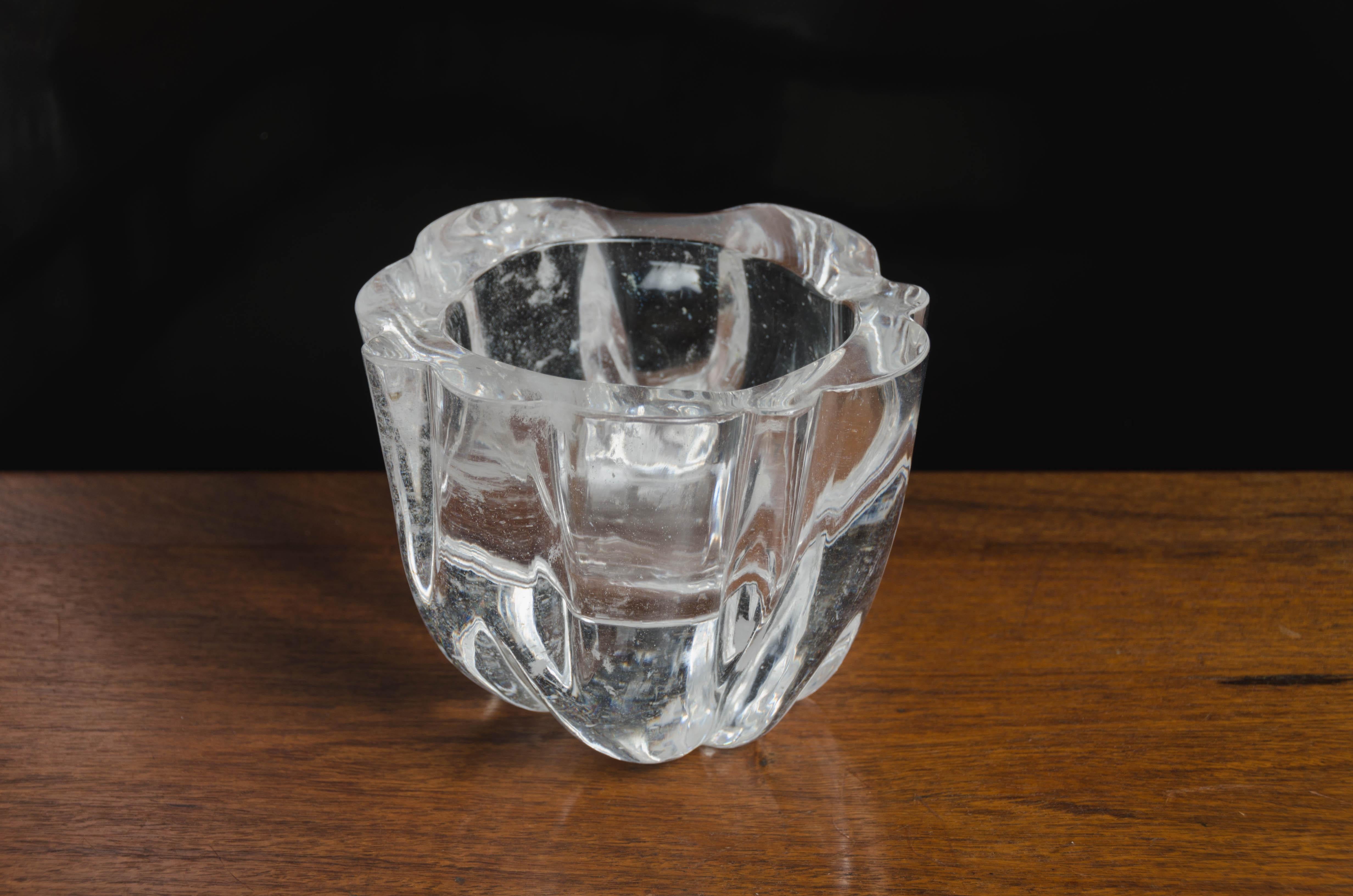 Minimalist Contemporary Lotus Pod Bowl in Hand Carved Crystal by Robert Kuo For Sale