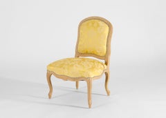Chaise contemporaine de style Louis XV