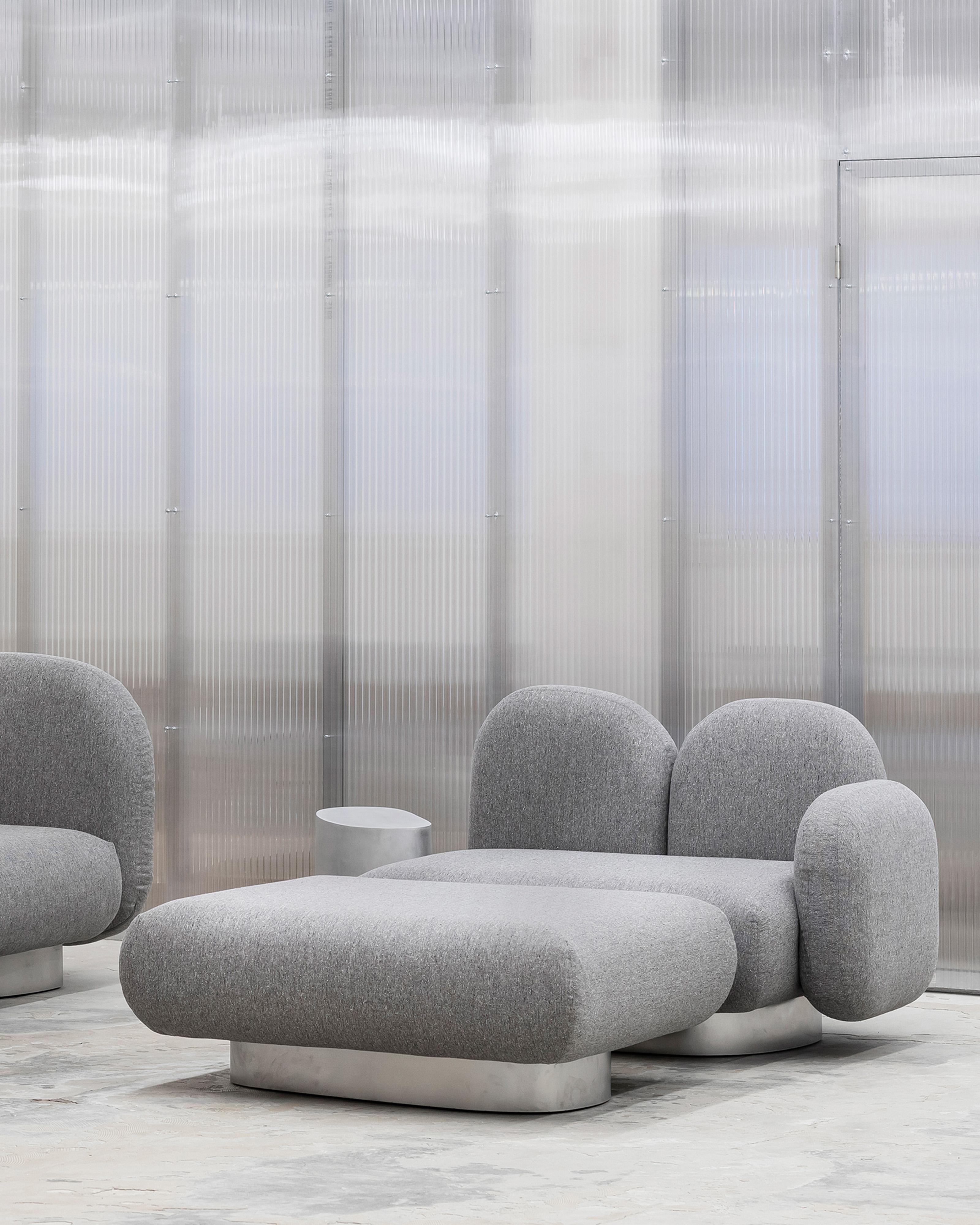 Contemporary Lounge Chair 'Assemble' von Destroyers/Builders, Sand im Angebot 11